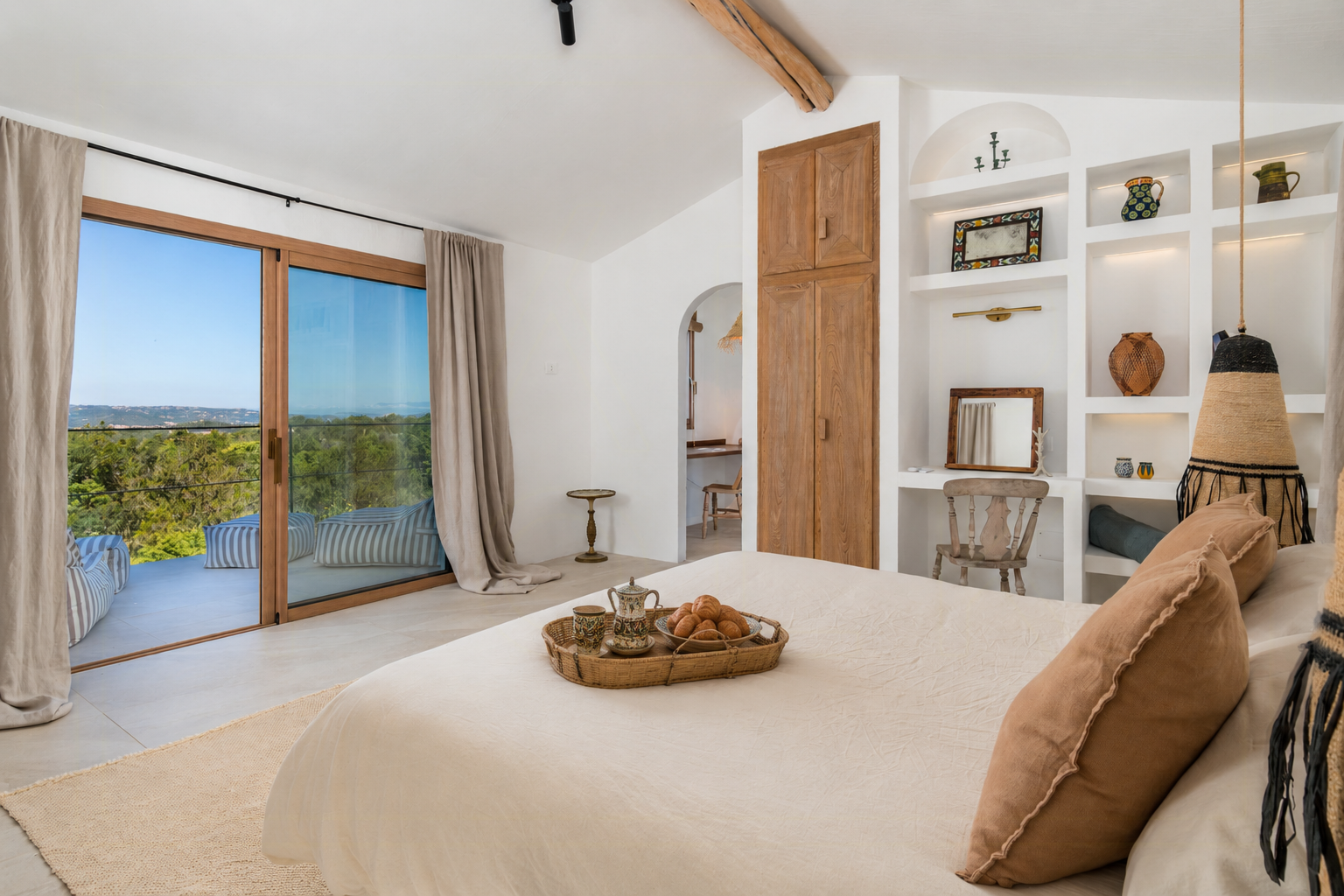 Last Minute Holiday Homes in Sardinia cover image