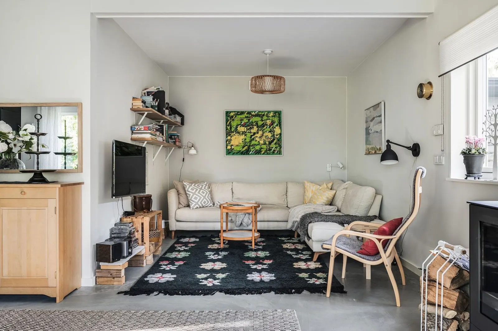 Nybyggt arkitektritat hus vid havet i Sandviken – bild 9 av 23