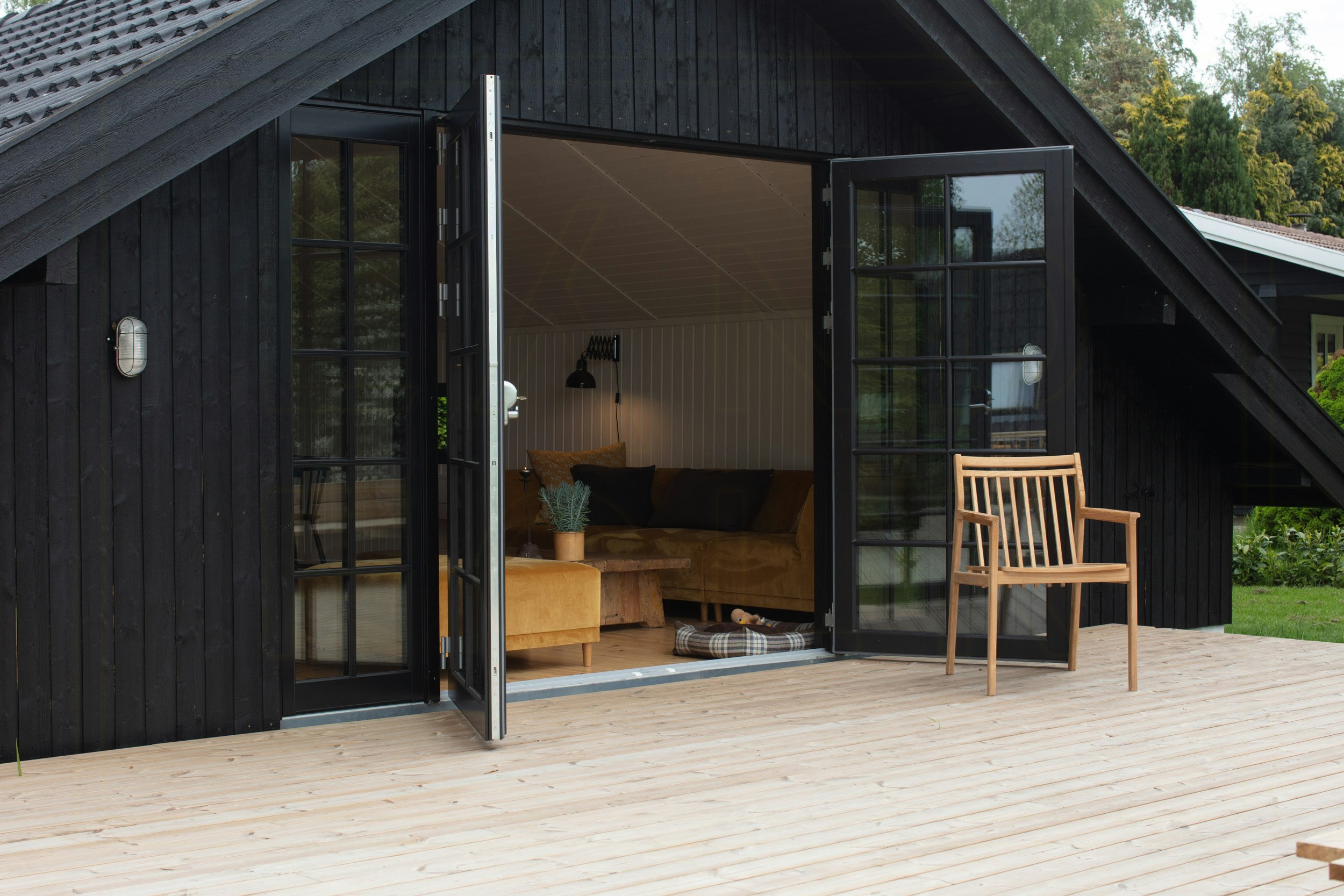 Dronningmølle cover image