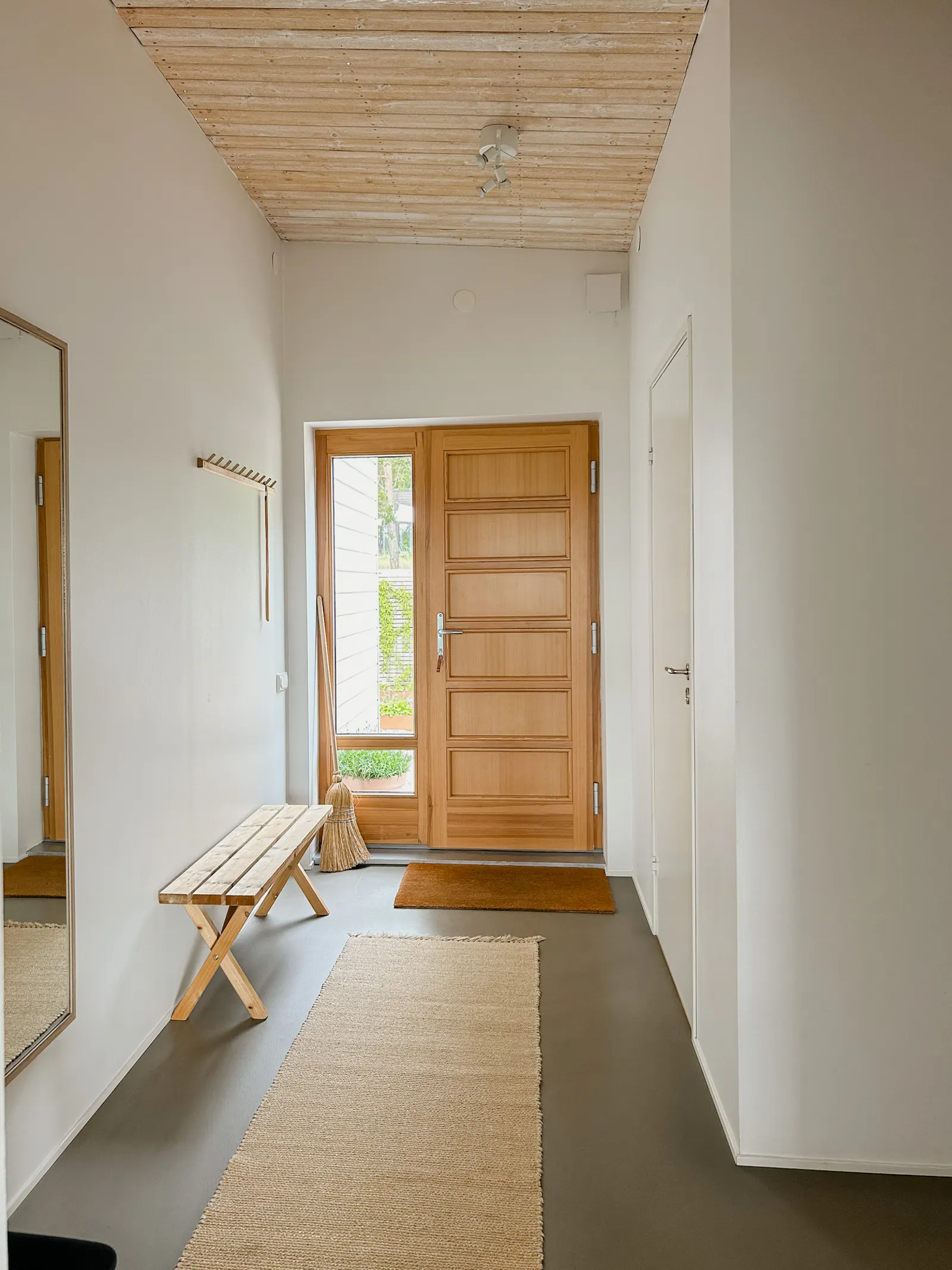 Harmoni i Furuboda: arkitektritad familjeoas – bild 13 av 24