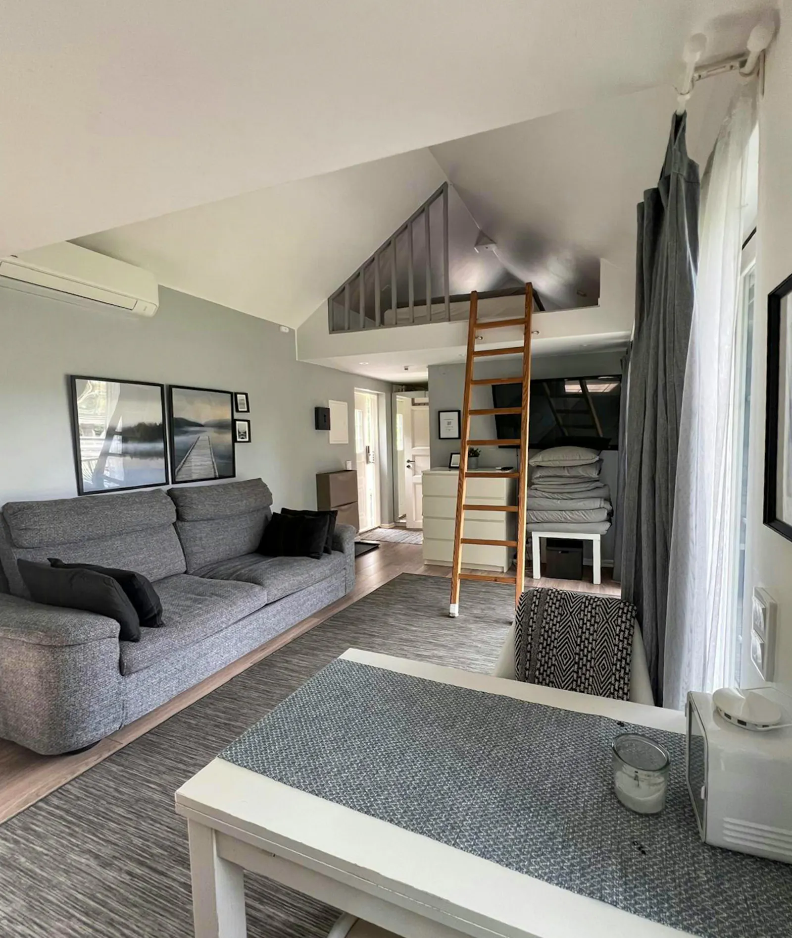Minihus med sandstrand och bastu – bild 10 av 22