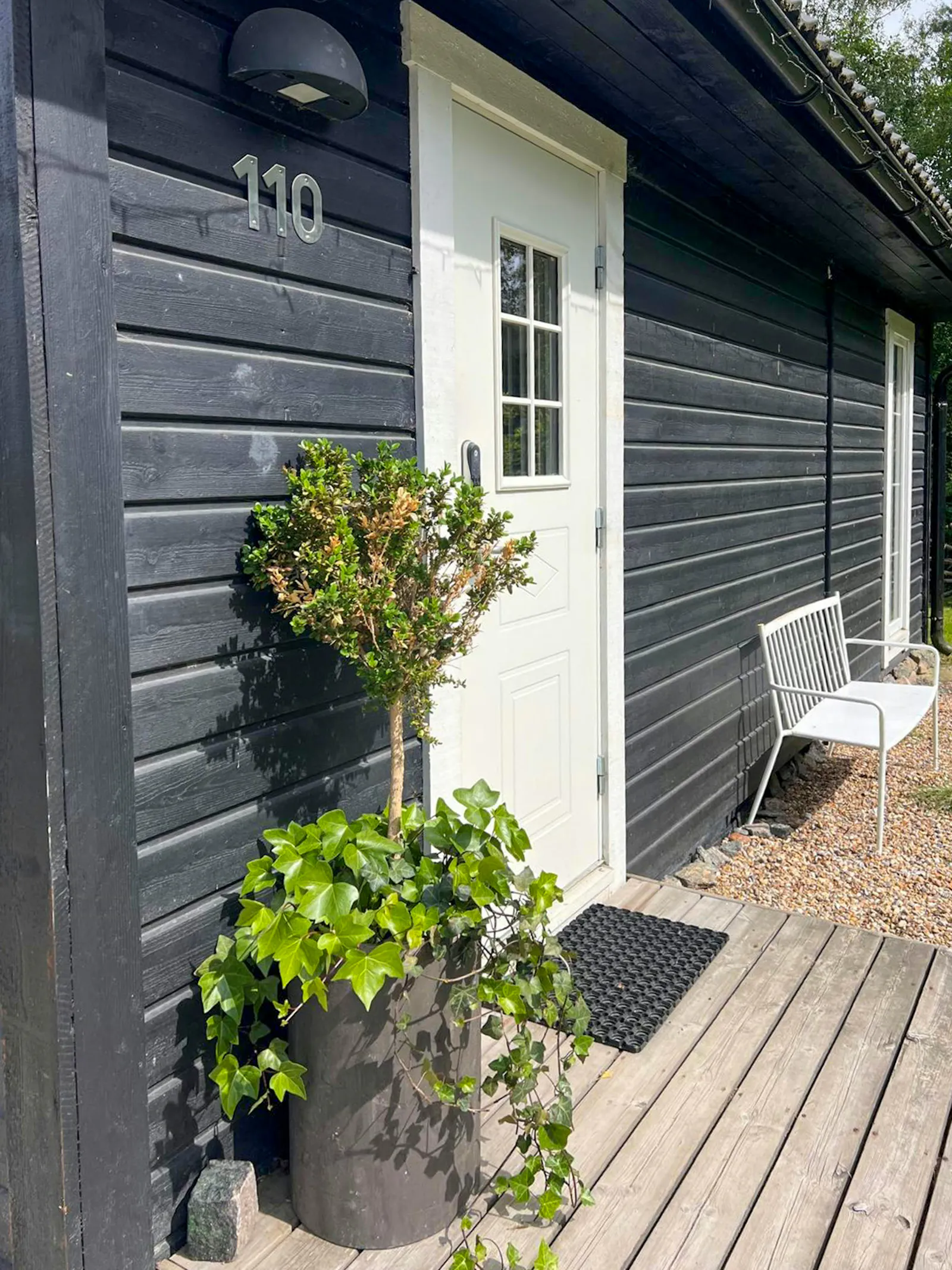 Minihus med sandstrand och bastu – bild 14 av 22