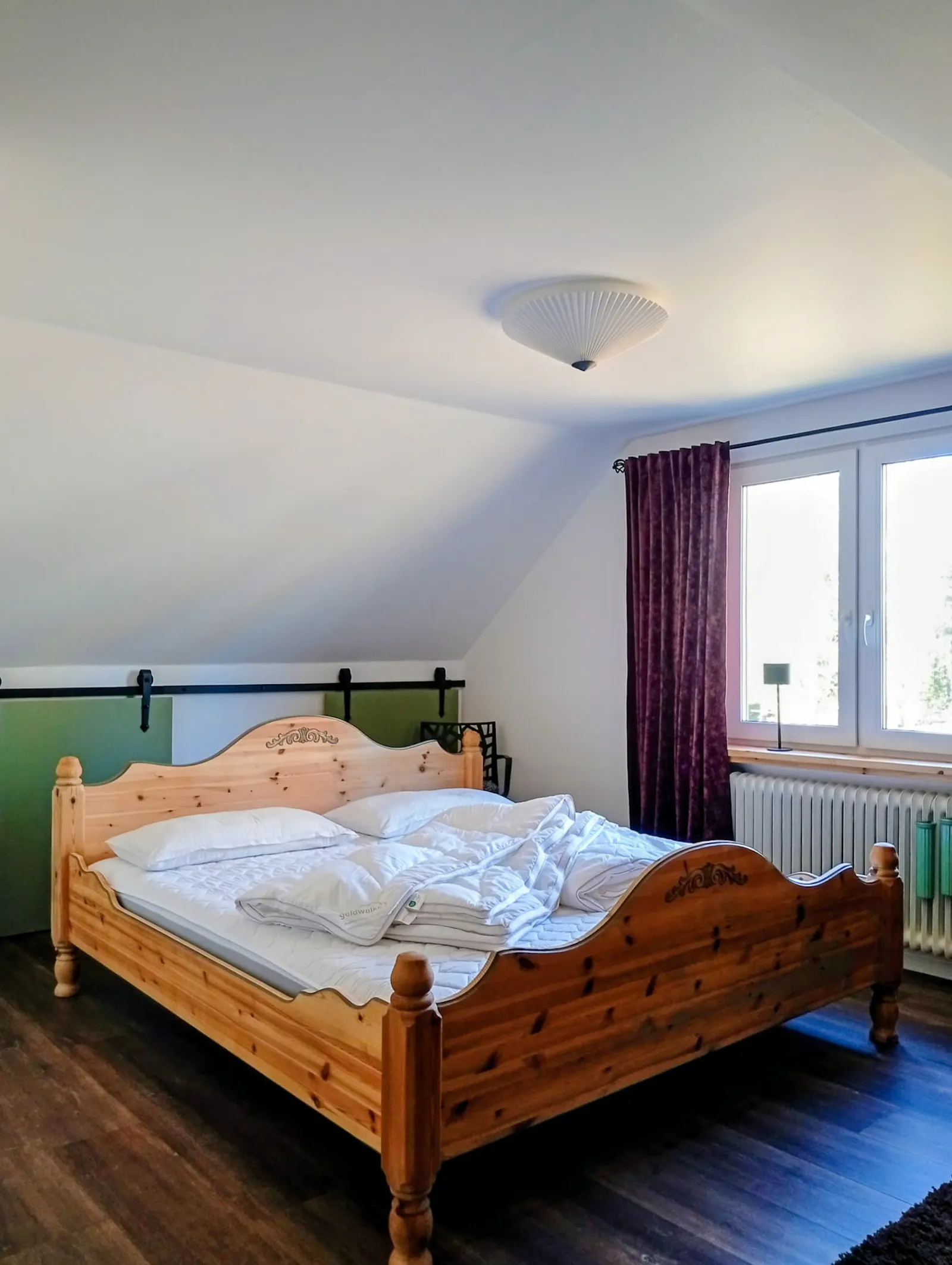 Modernt hus vid floden i Lönneberga – bild 19 av 24