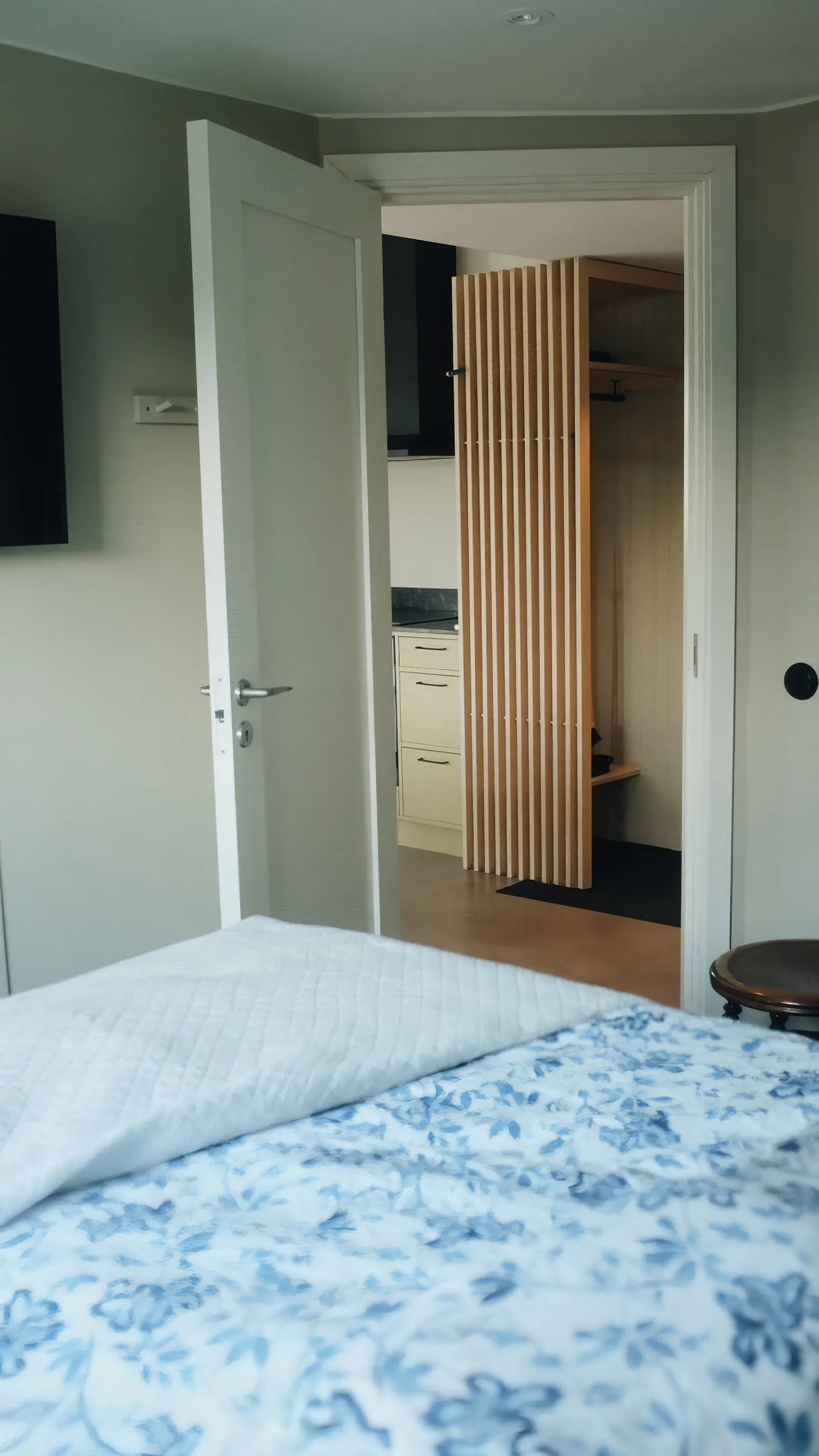 Lantlig stuga med utsikt över Herrljunga – bild 21 av 24