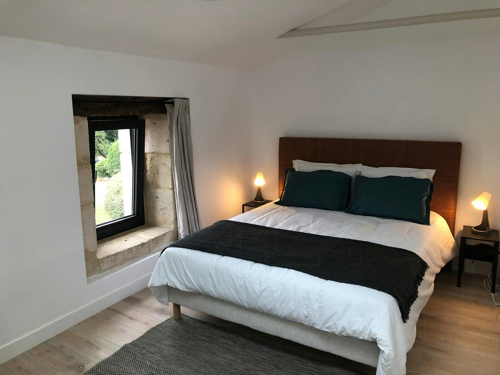 Fontenay-le-Comte cover image