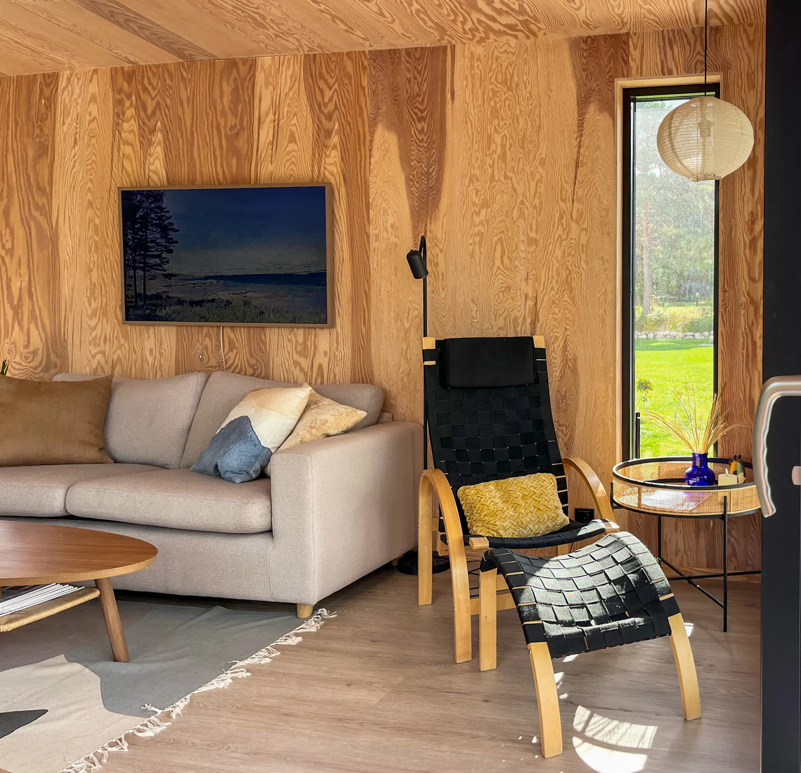 Arkitektritad villa nära havet på Resö – bild 10 av 24