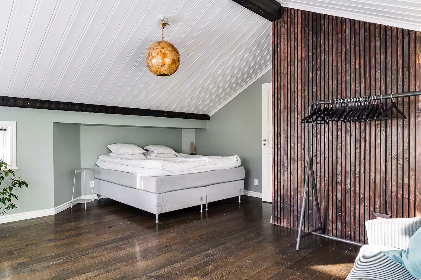 Drömhus vid älven med jacuzzi och bastu – bild 20 av 24