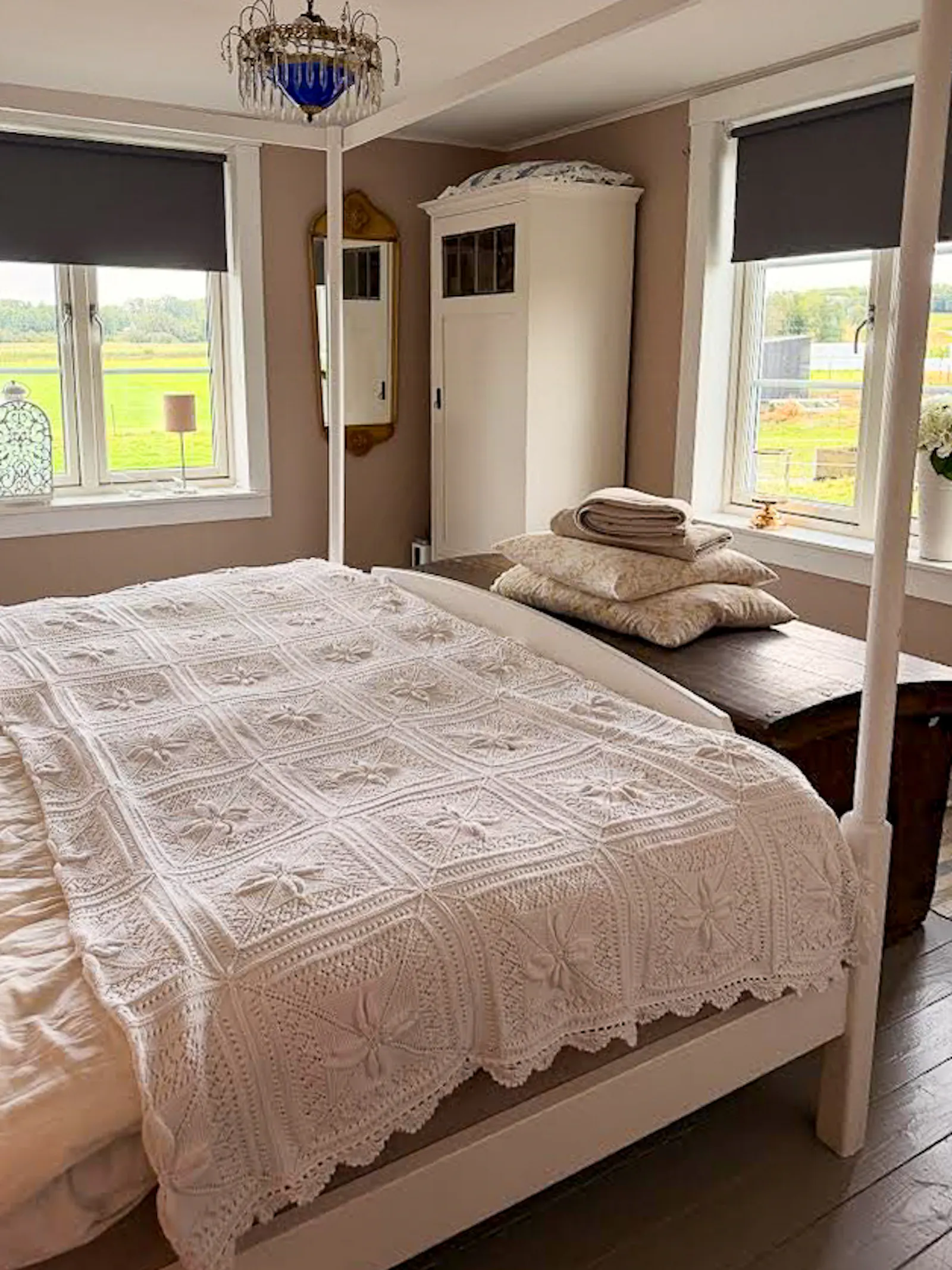 Gårdsidyll med fält och djurliv nära Halmstad – bild 20 av 24