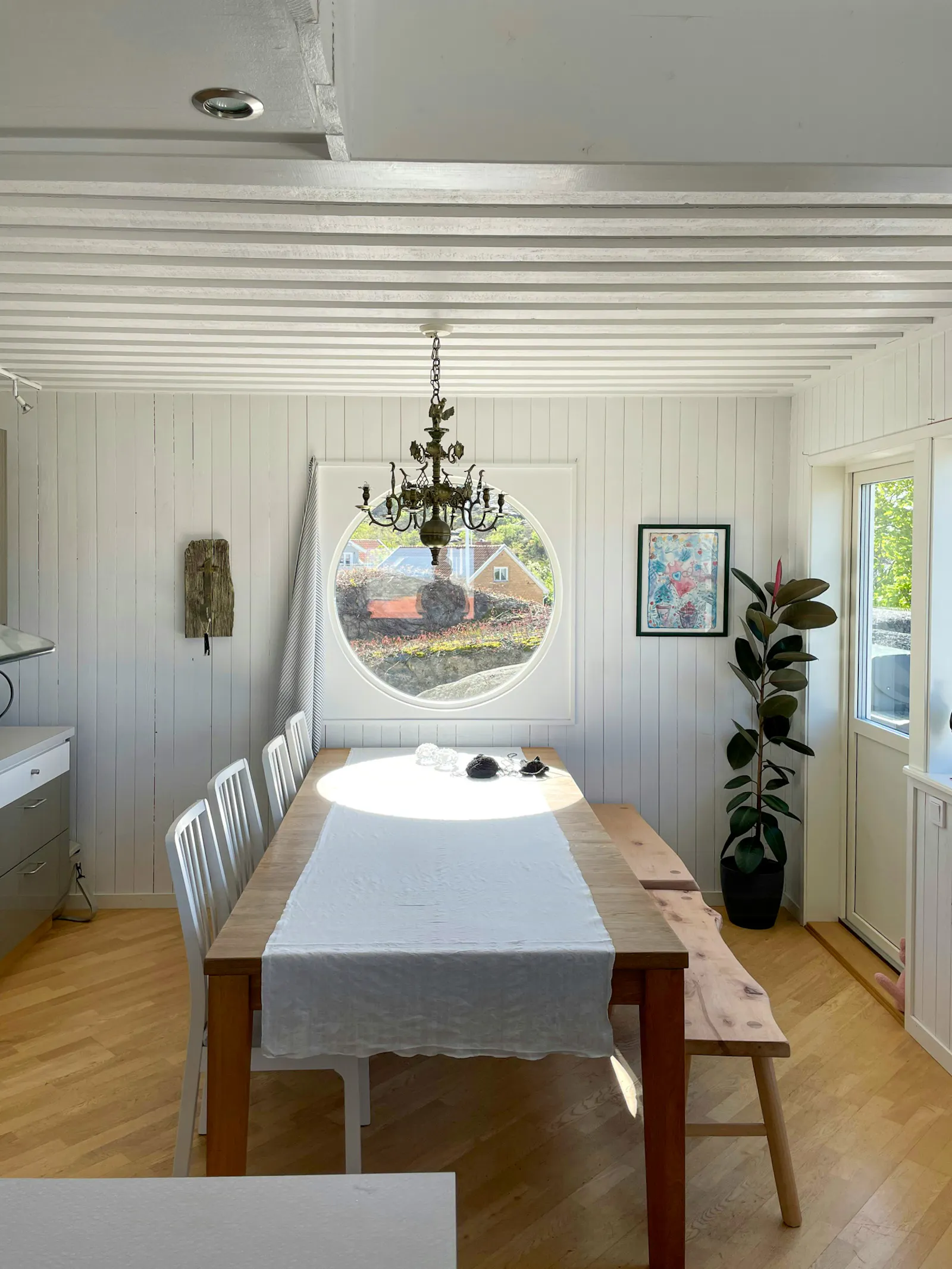 Bergshus med utsikt över Rönnängs skärgård – bild 7 av 24