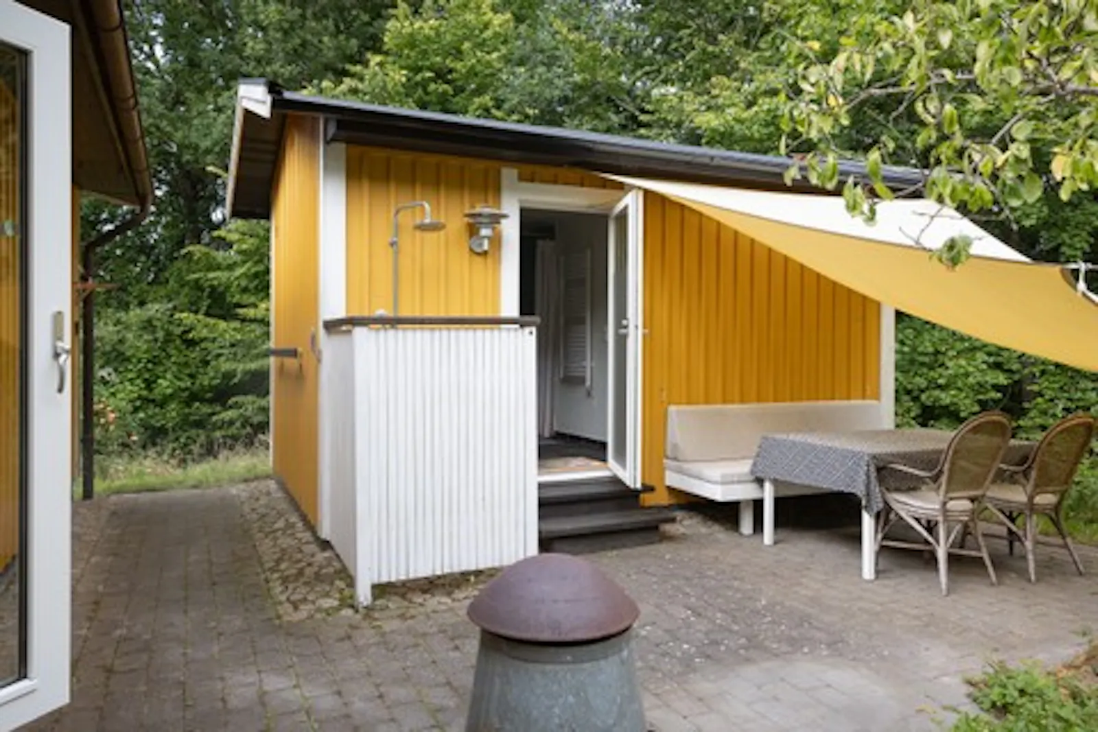 Svensk skärgårdsidyl med bastu vid Bökevik – bild 24 av 24
