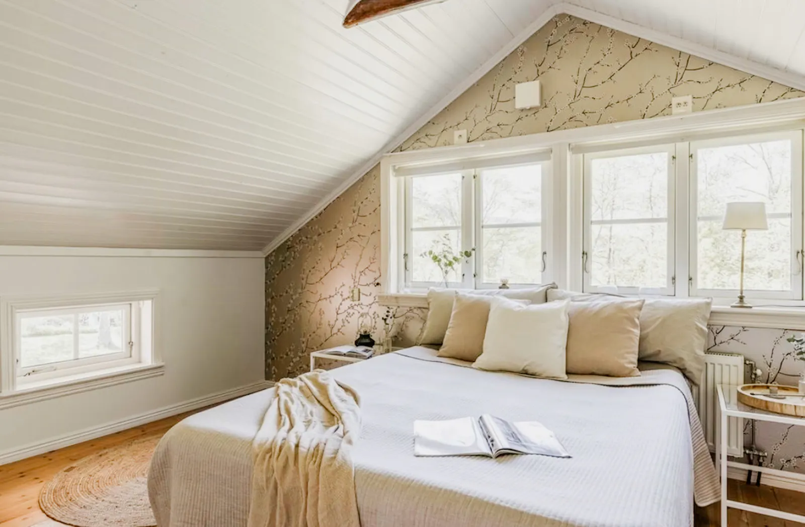 Avkopplande villa med braskamin och egen bäck – bild 4 av 24