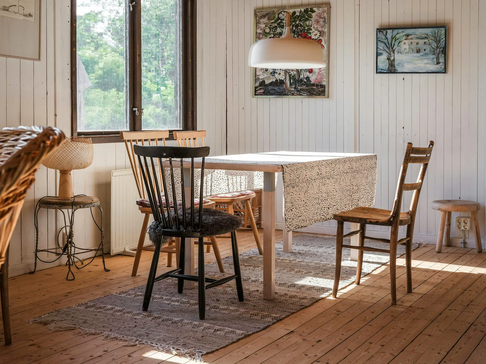 Stuga nära hav och raukfält på Gotland – bild 3 av 24