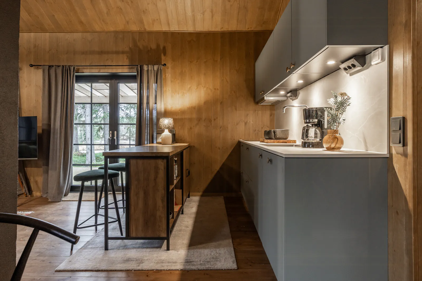 Modernt hus med bastu och fjällutsikt – bild 6 av 24
