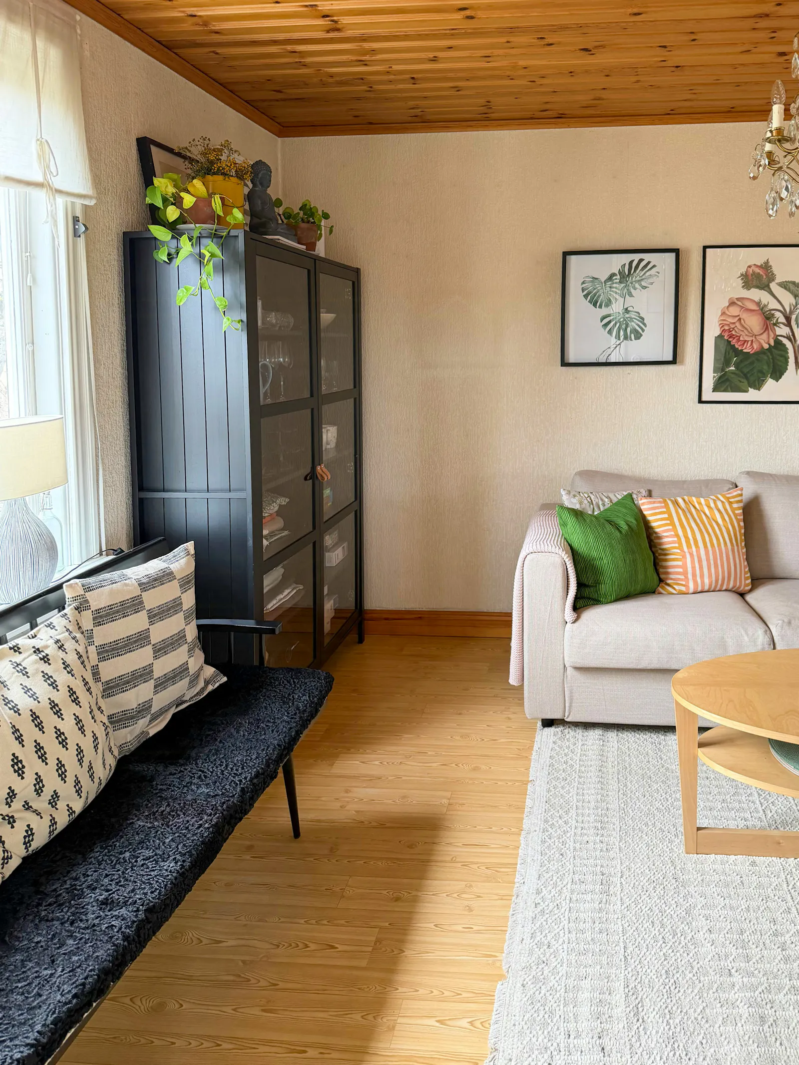 En lugn oas med härlig villaträdgård – bild 11 av 24