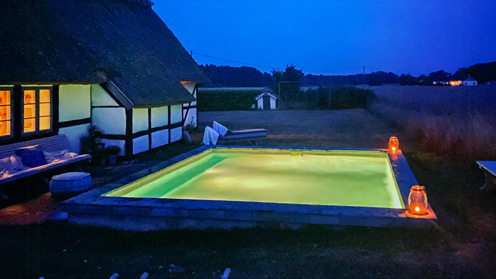 Traditionell skånelänga nära Sandhammarens strand – bild 2 av 24