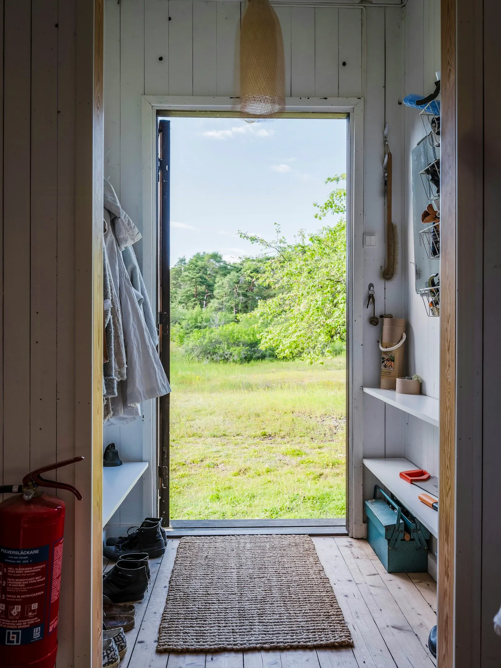 Stuga nära hav och raukfält på Gotland – bild 12 av 24