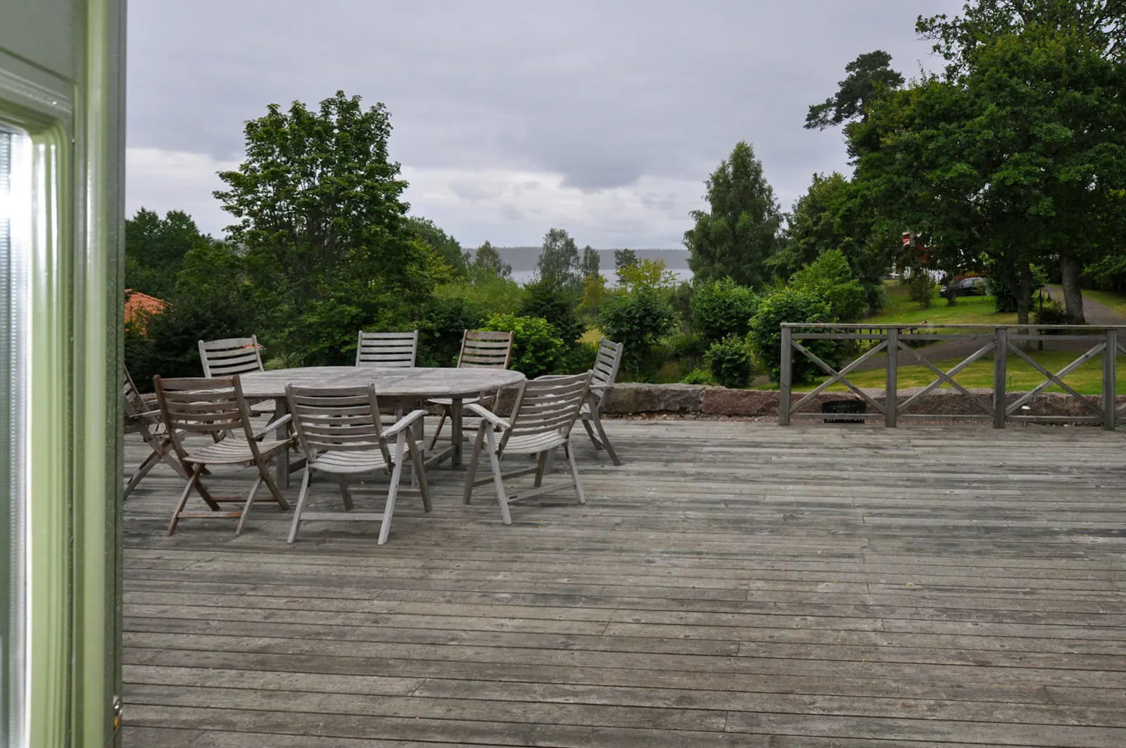 Sjöhus med bastu och brygga nära Vättern – bild 19 av 22