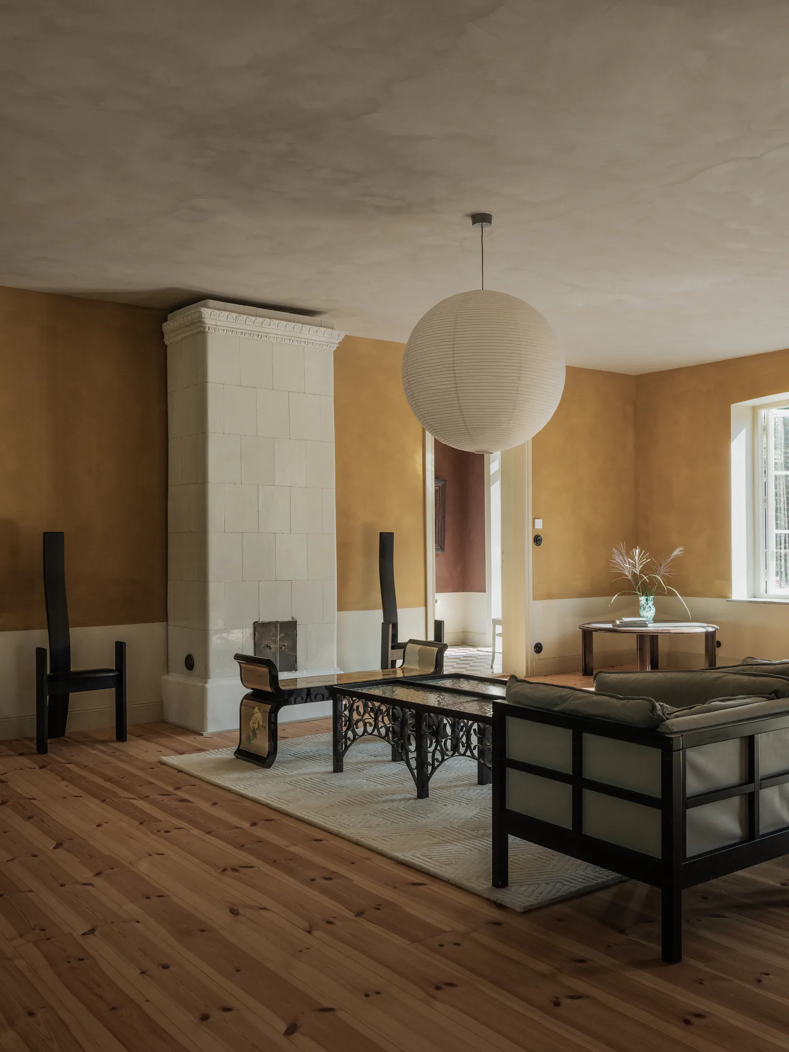 Stilfull gård med designinteriör på Österlen – bild 16 av 24