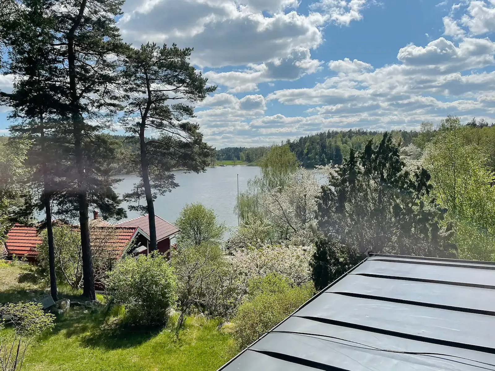 Skärgårdsstuga vid havet nära Stockholm – bild 21 av 23