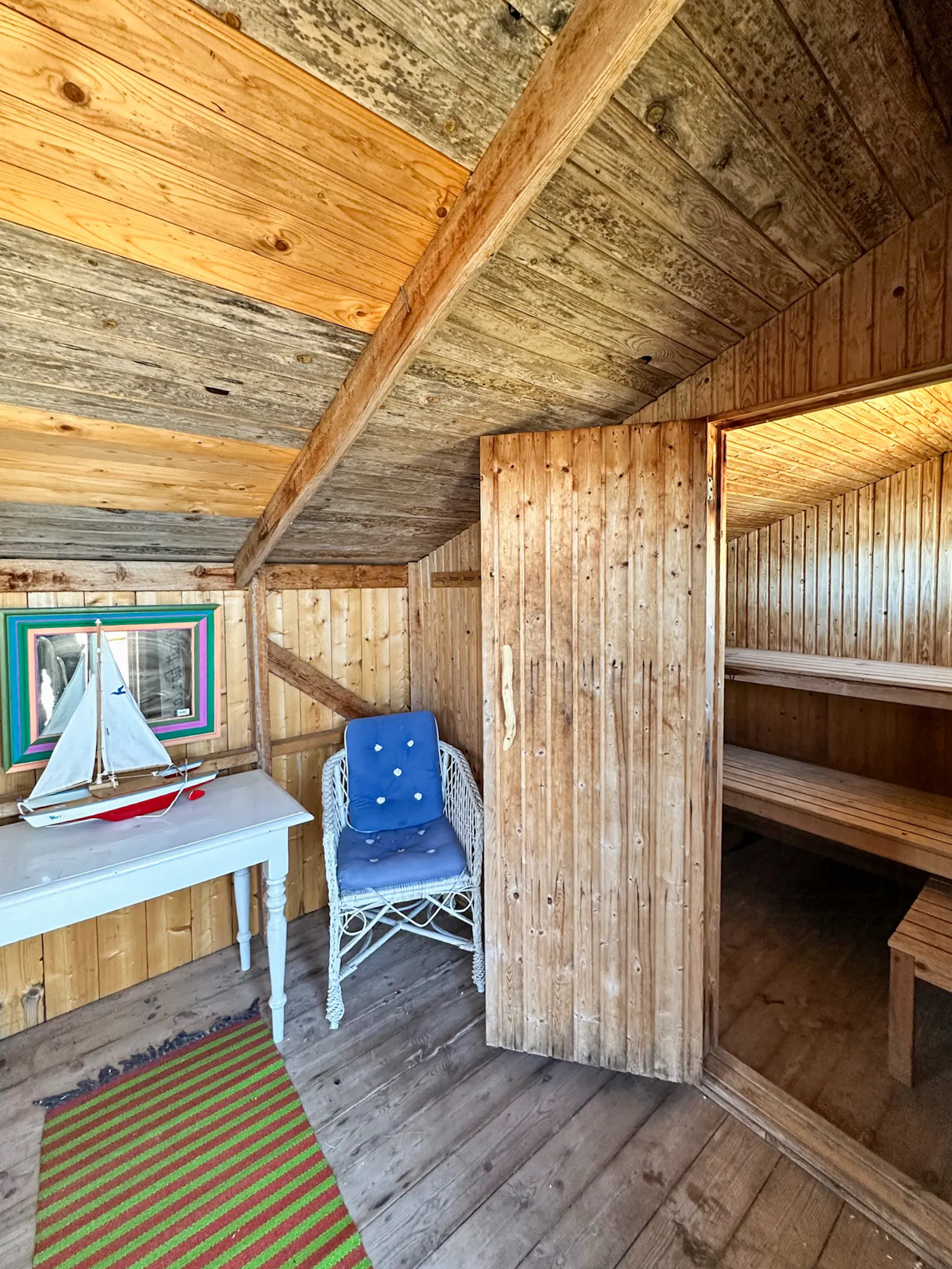 Skärgårdsgård med strand vid Tjocköfjärden – bild 17 av 24