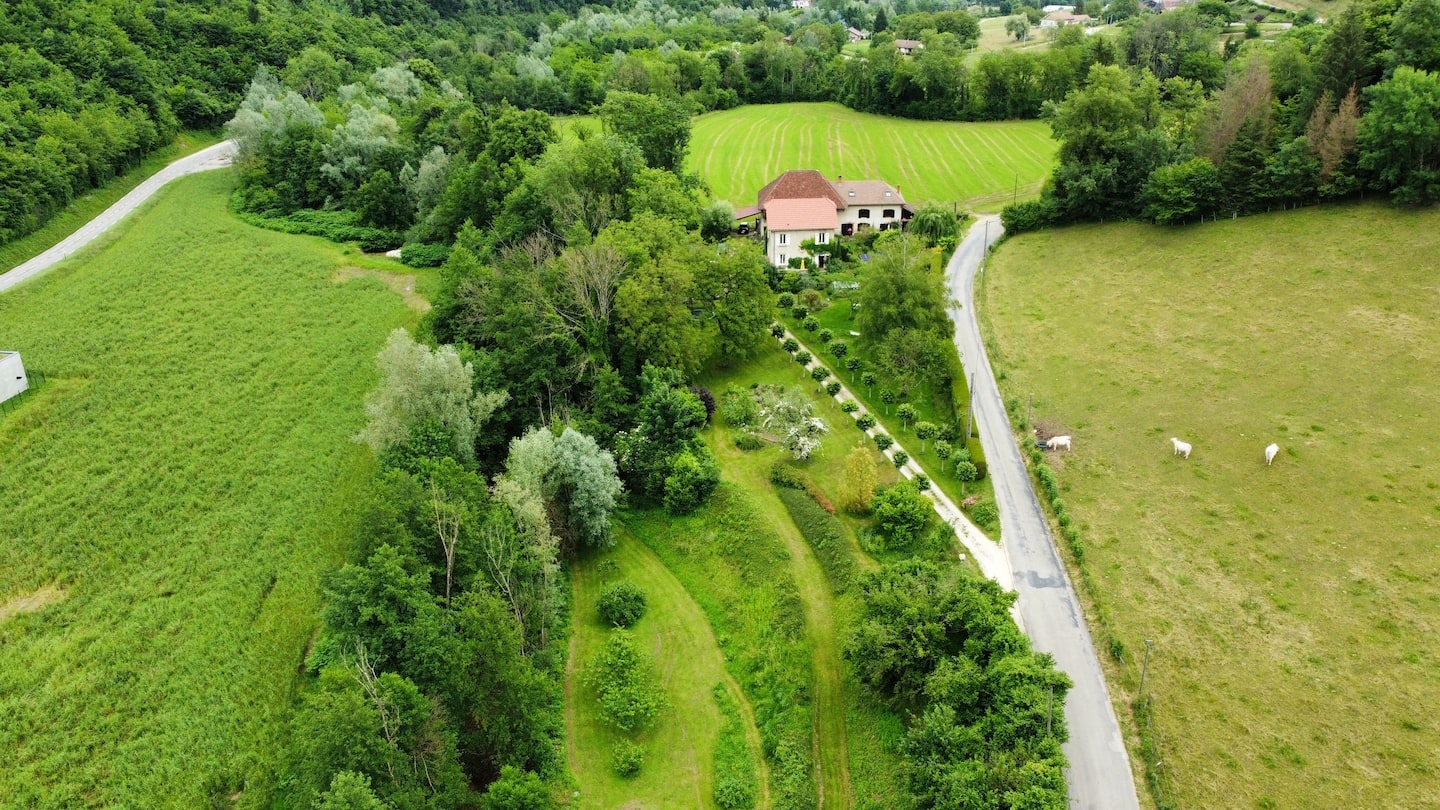 Isère cover image