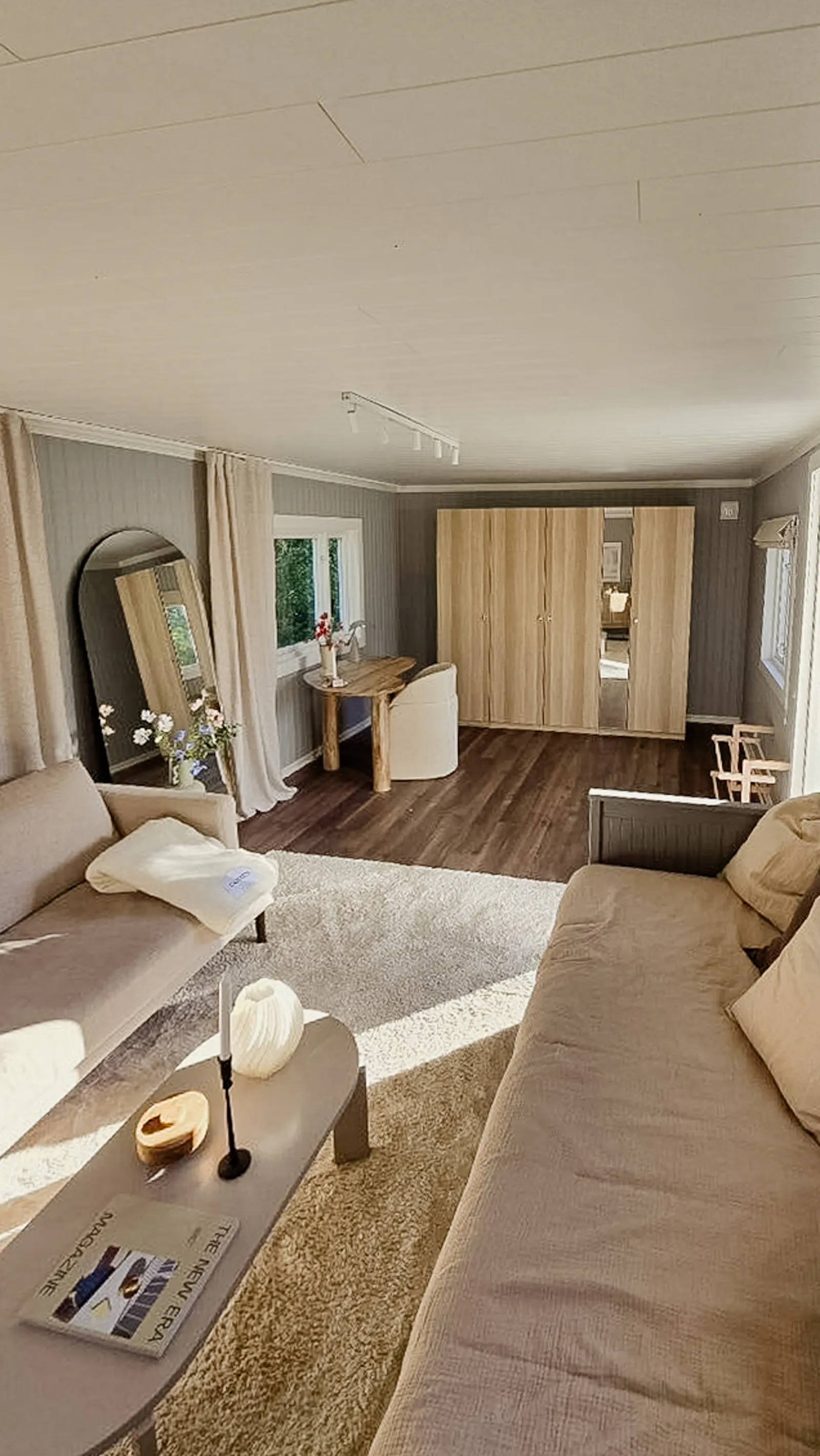 Sista huset vid skogen med utekök och badsjö – bild 23 av 24