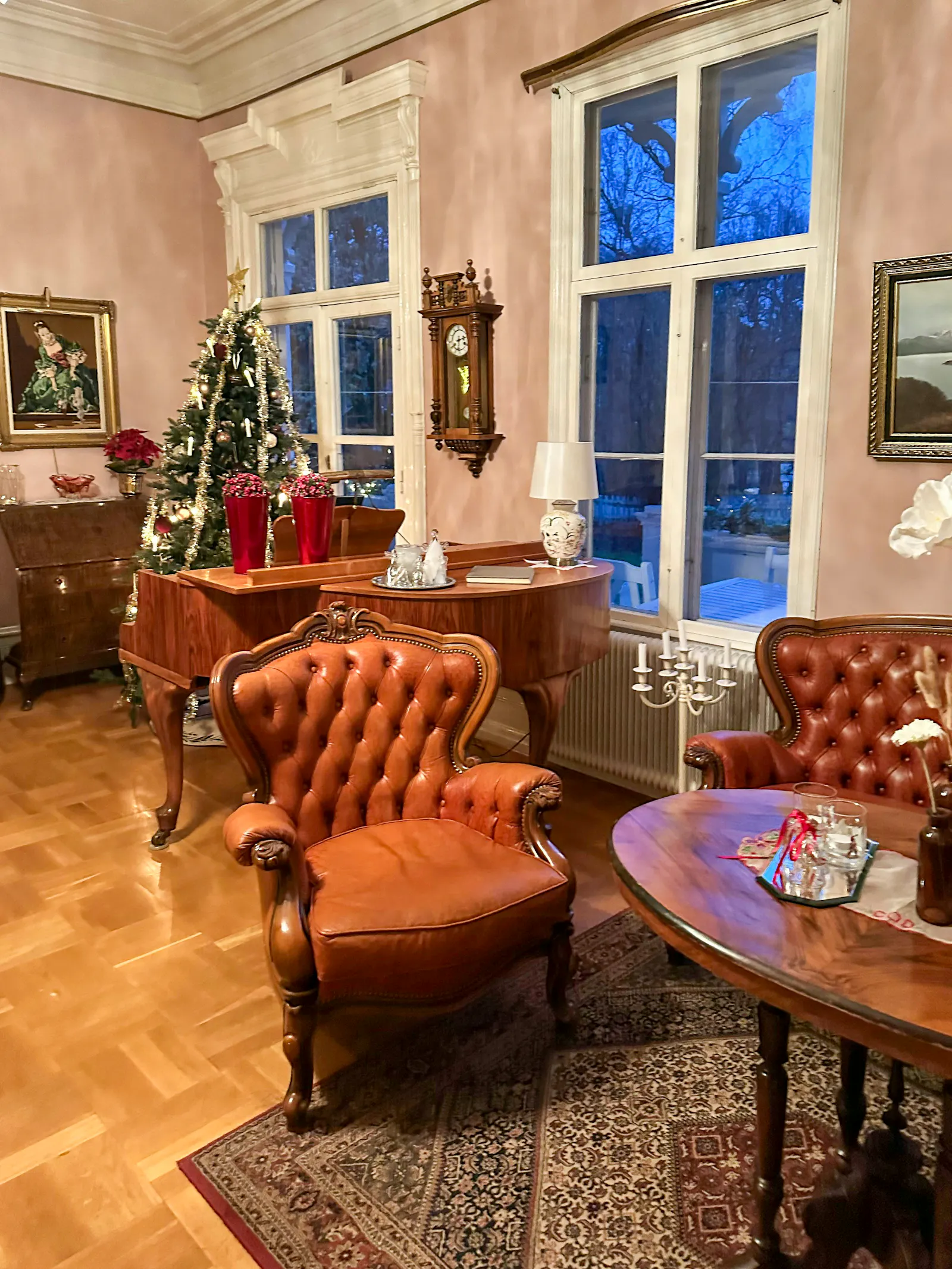 Historisk pärla från 1866 med lugn och charm – bild 12 av 24