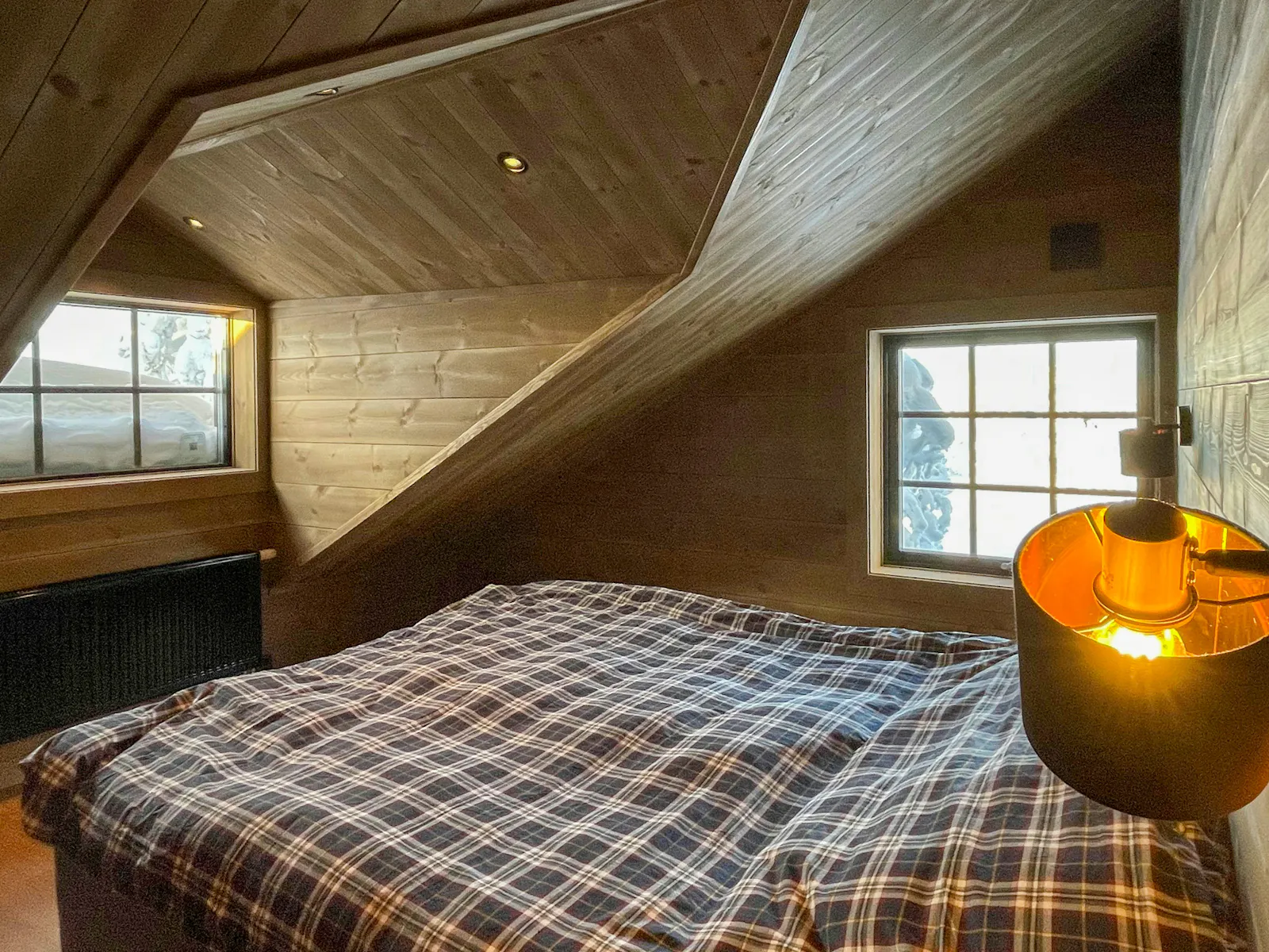 Fjällstuga med utsikt över Jämtlands vidder – bild 22 av 24