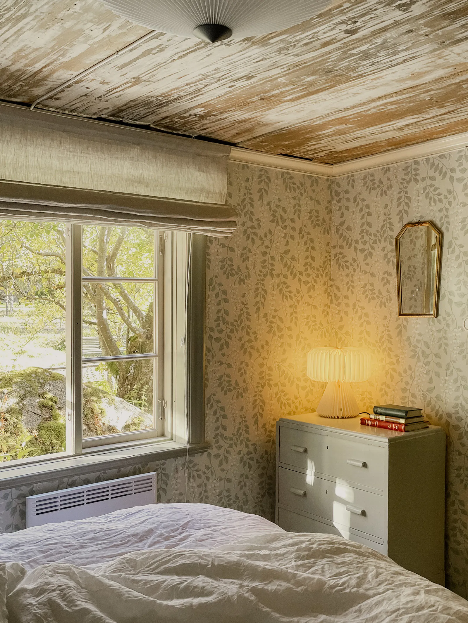 Varsamt renoverat torp från 1890 nära Fjärdhundra – bild 2 av 24