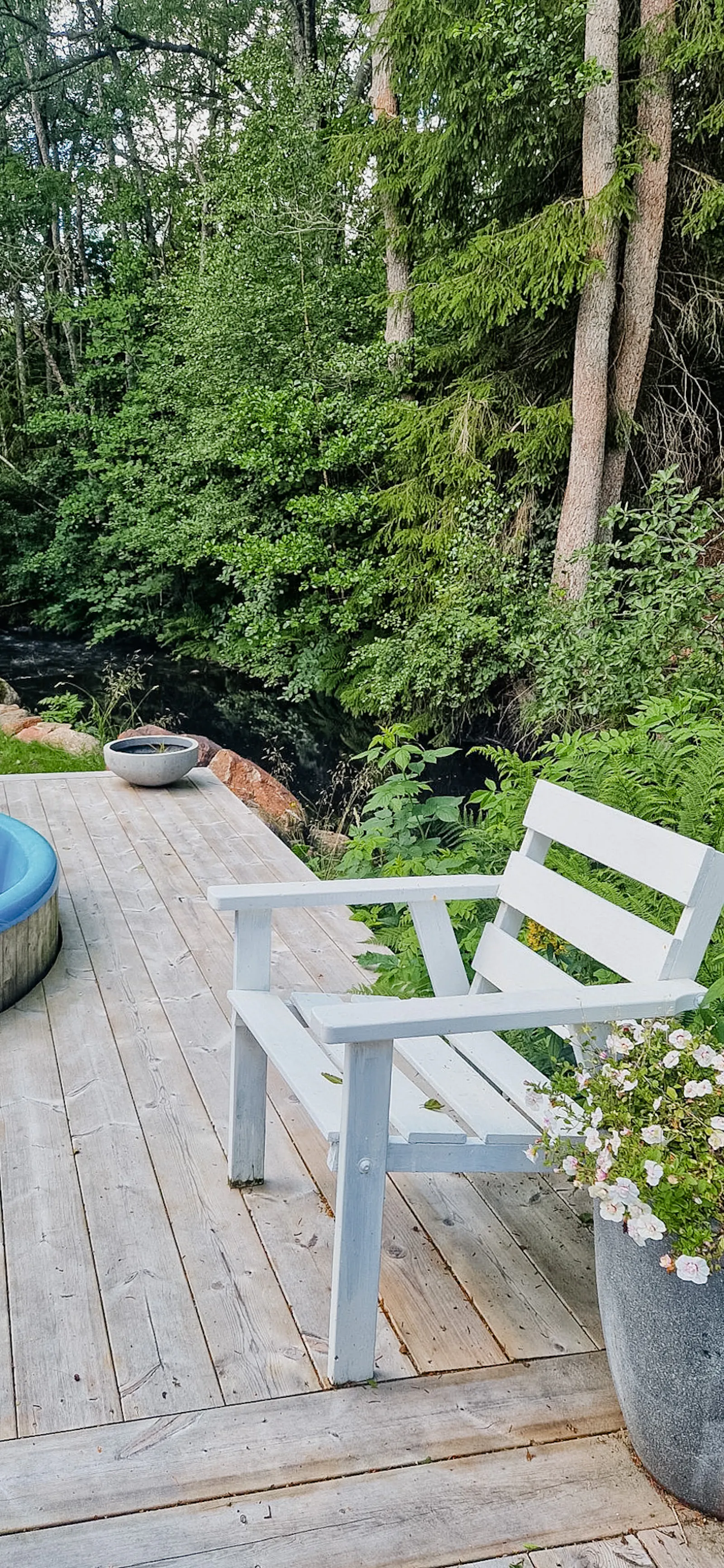 Stuga vid en bäck i södra Halland – bild 20 av 24