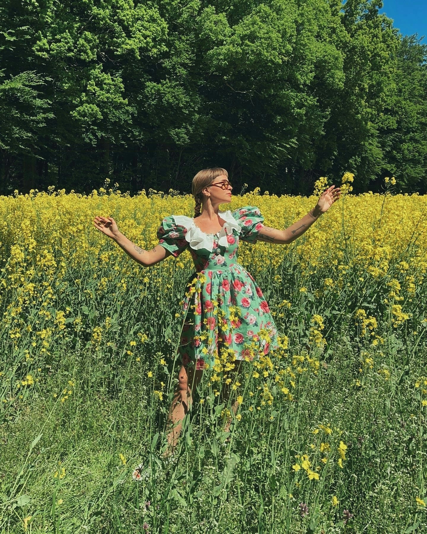 Marie Jedig valgte det idylliske sommerhusliv tæt på naturen og tosomheden cover image
