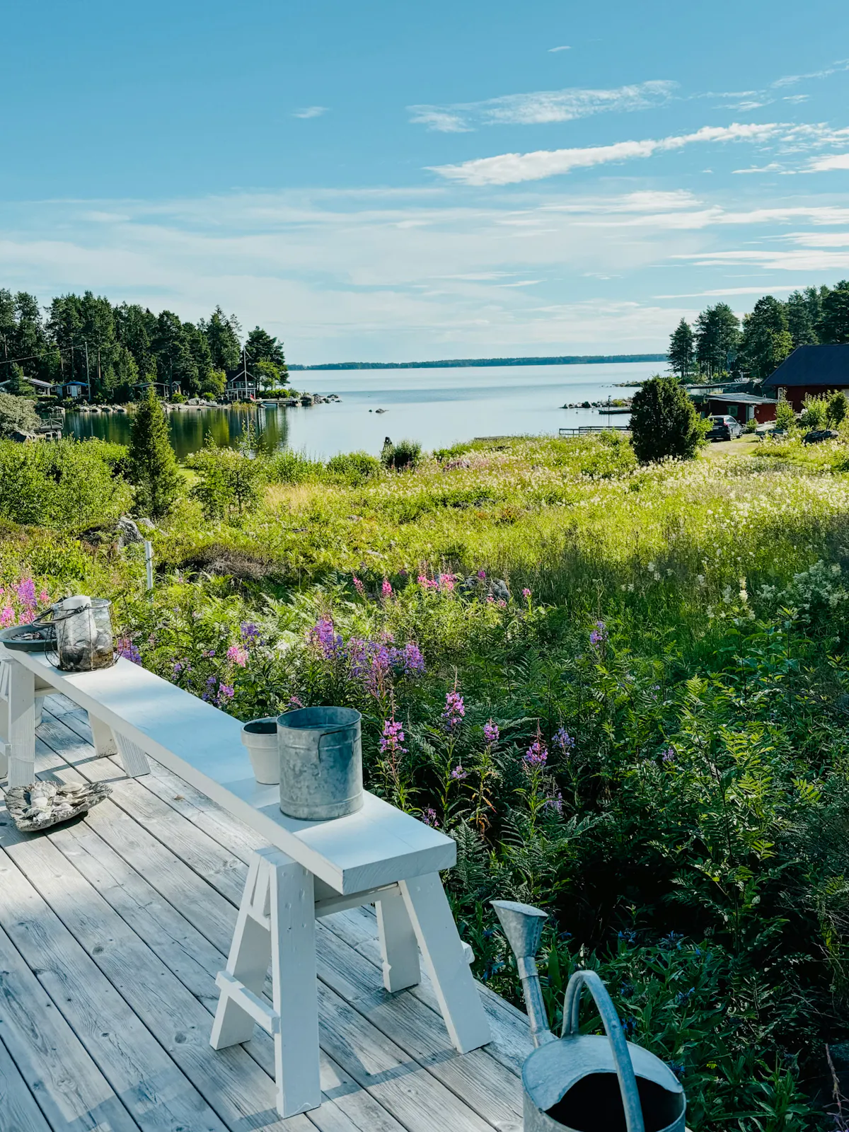 Skärgårdshus med gästhus nära Skärså fiskeläge