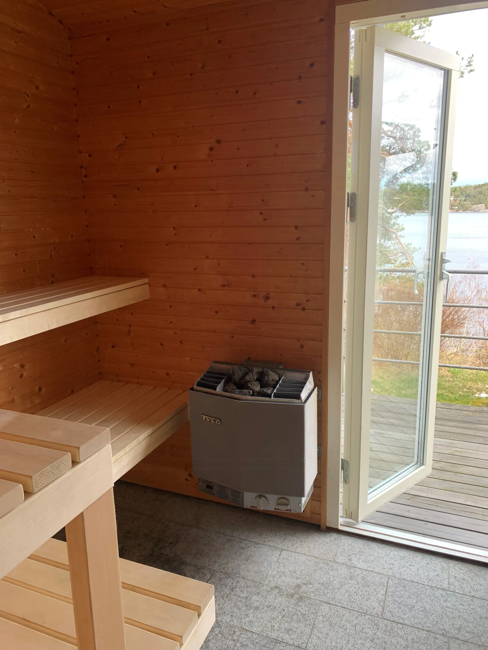 Sjöstuga med panoramautsikt i Dalarö – bild 22 av 24