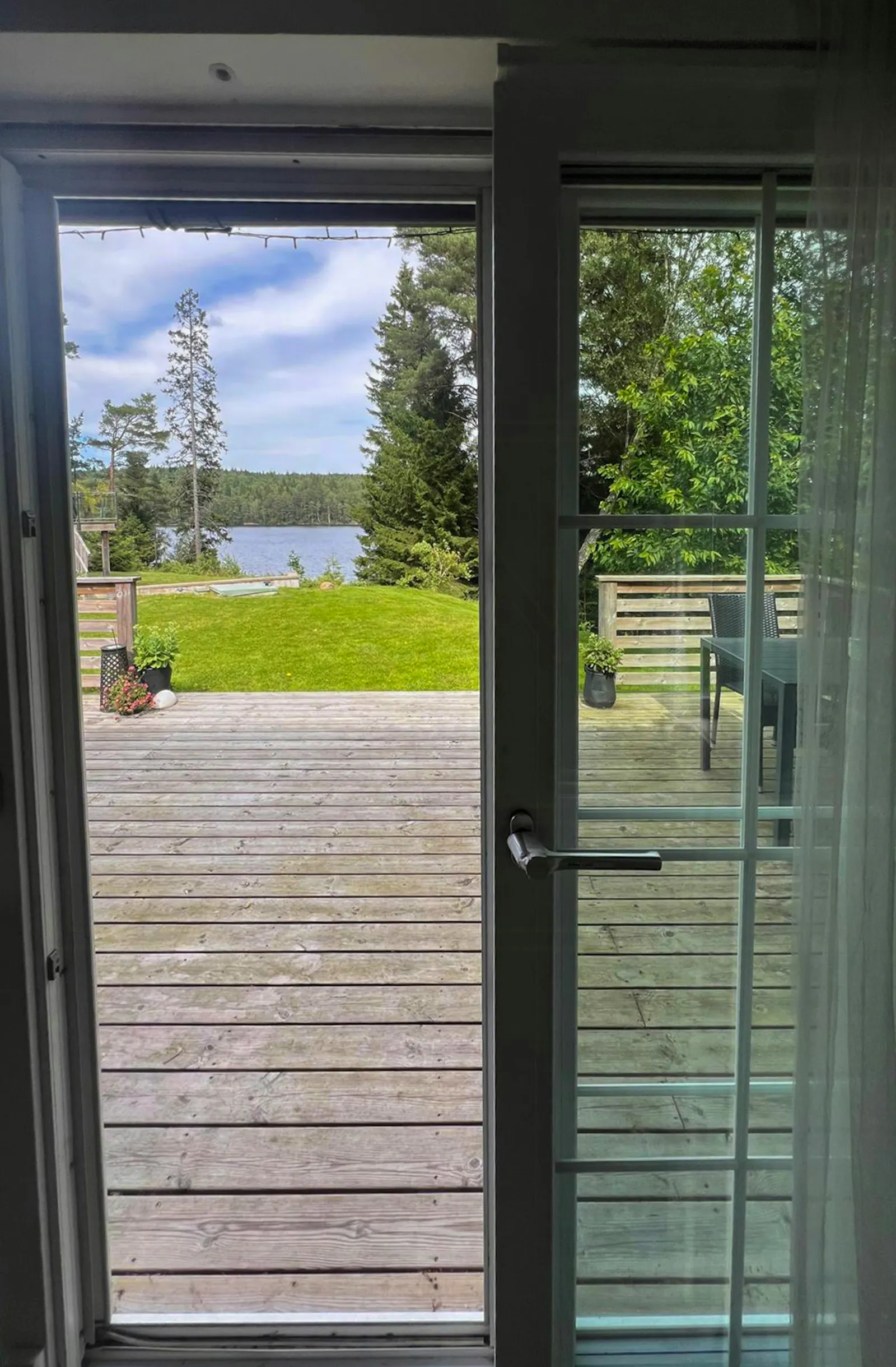 Minihus med sandstrand och bastu – bild 6 av 22