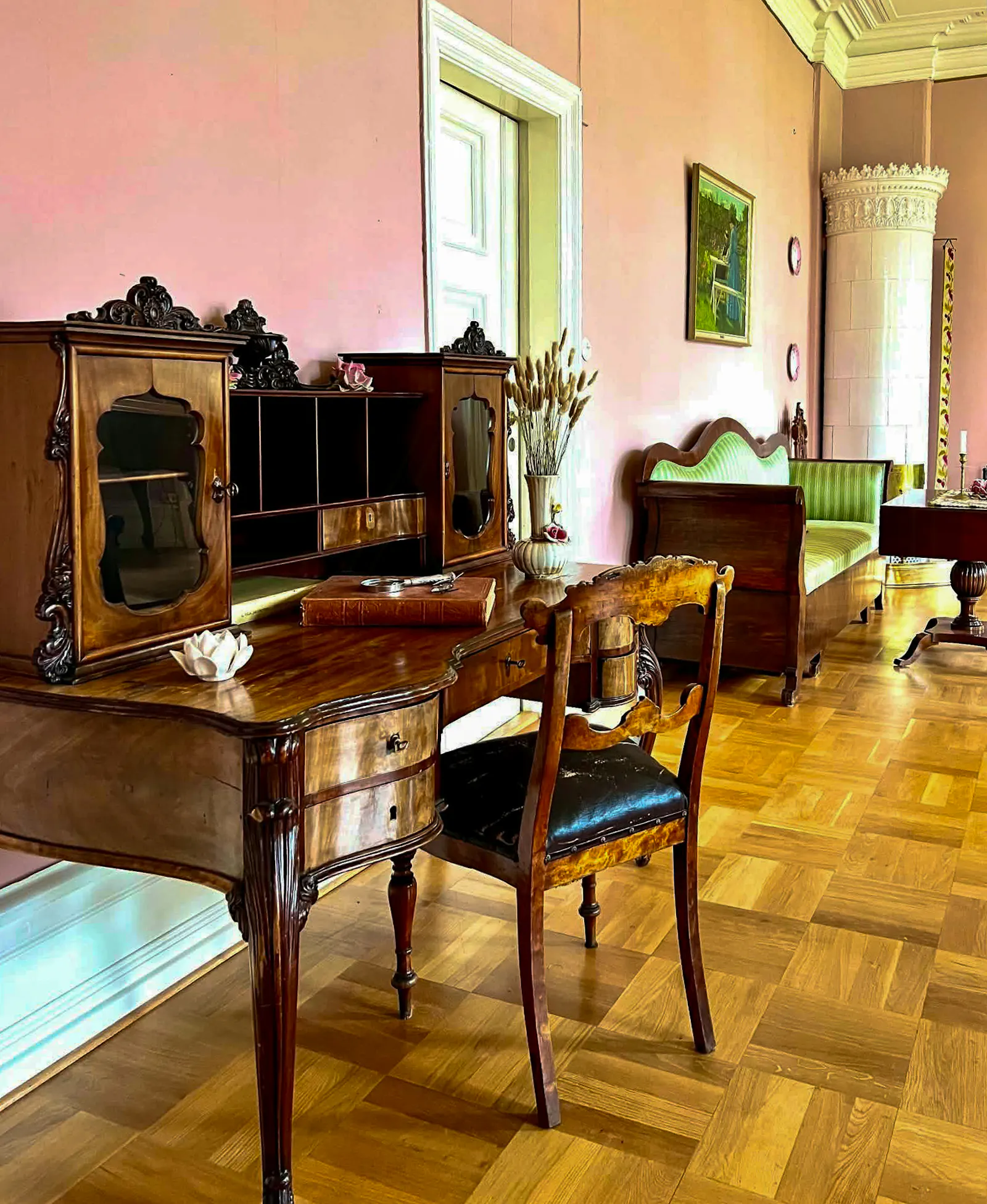 Historisk pärla från 1866 med lugn och charm – bild 14 av 24