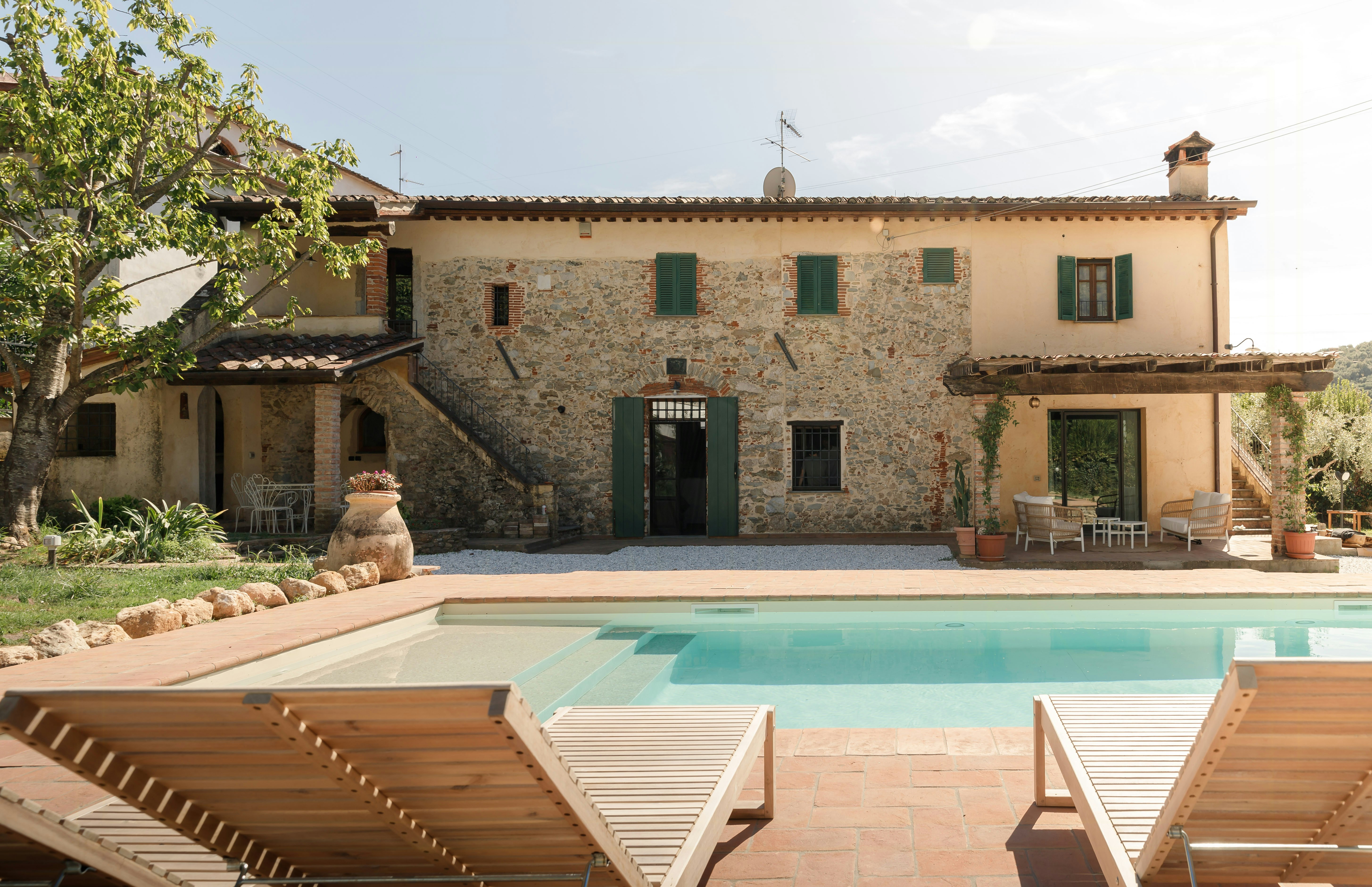 Pietrasanta cover image