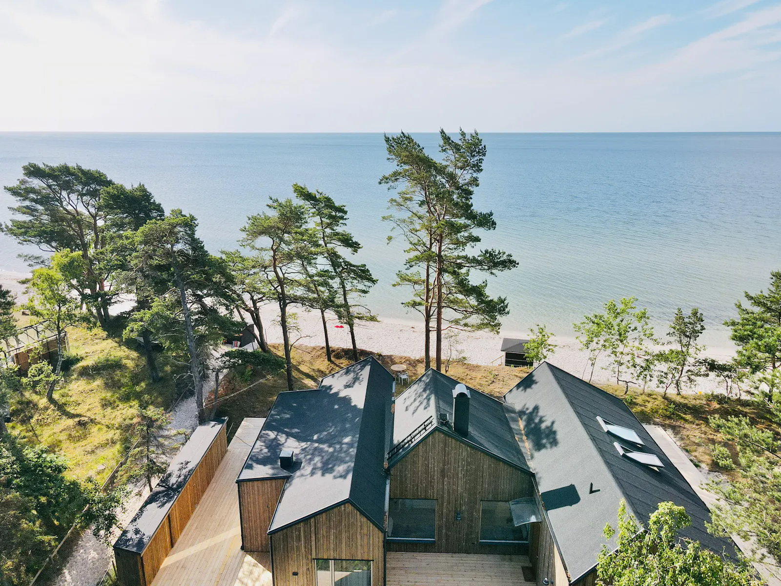 Strandvilla med havsutsikt i Äspet – bild 3 av 22