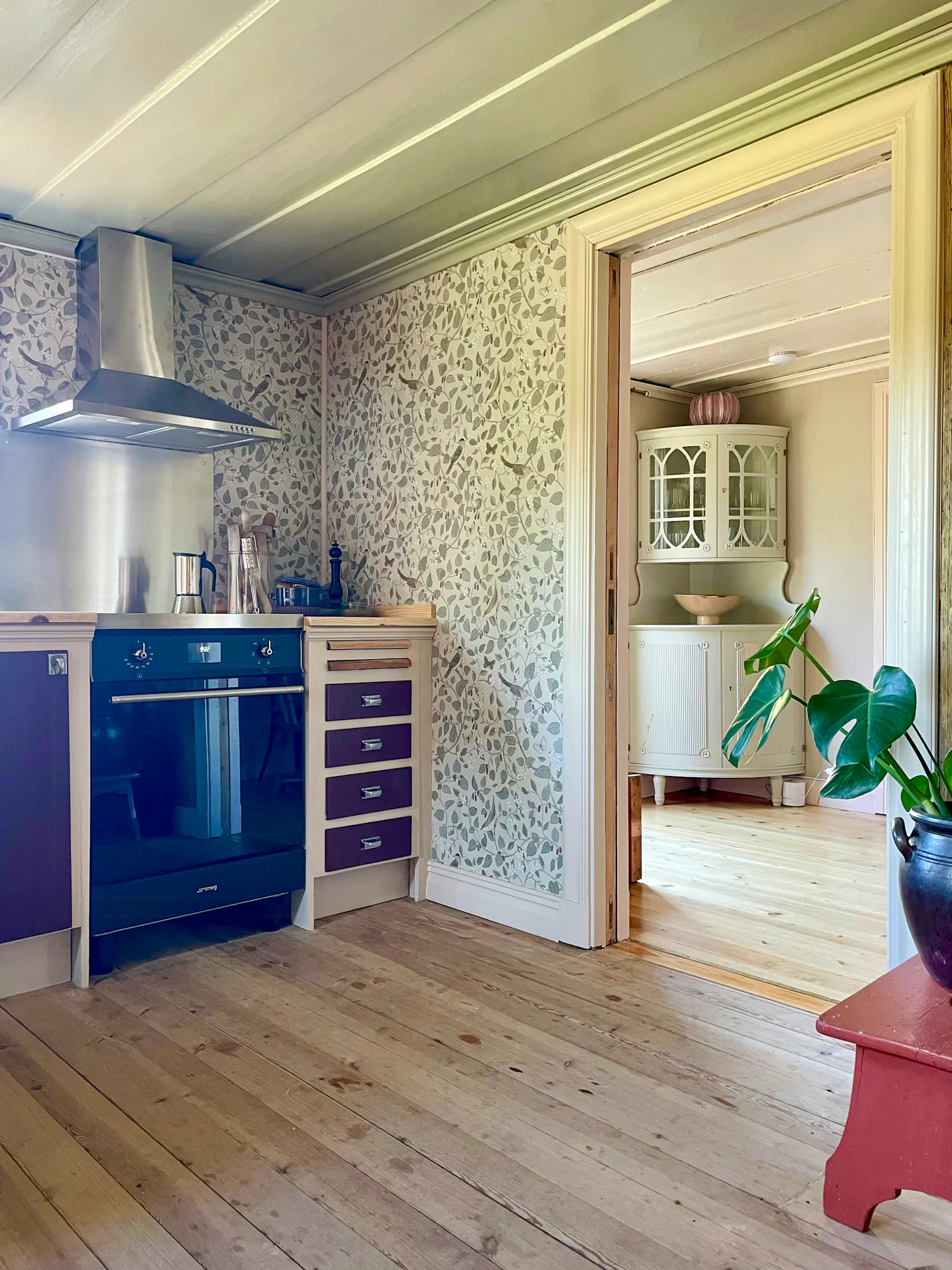 Varsamt renoverat torp från 1890 nära Fjärdhundra – bild 8 av 24