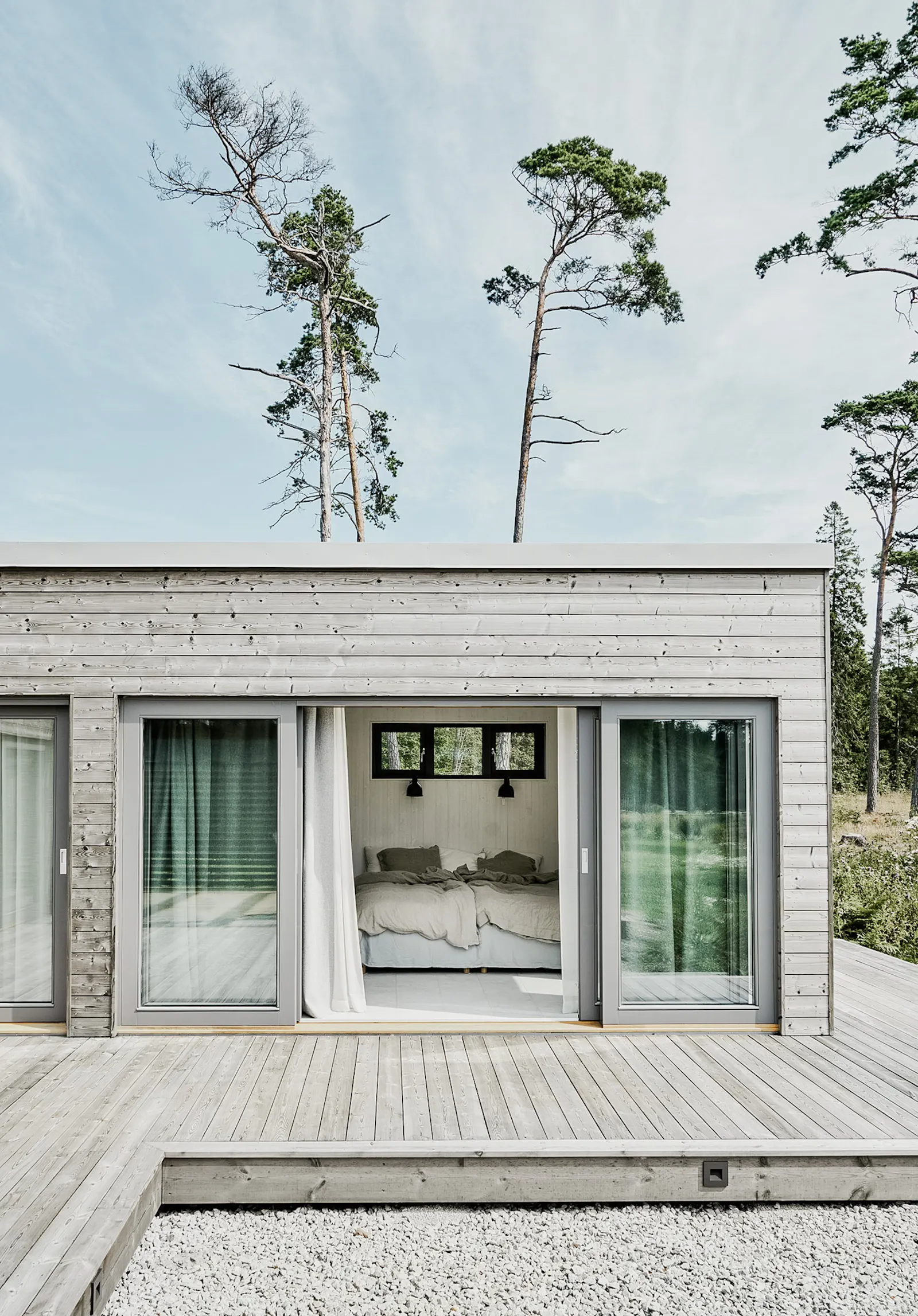 Arkitektritat hus med havsutsikt i Ljugarn – bild 22 av 24