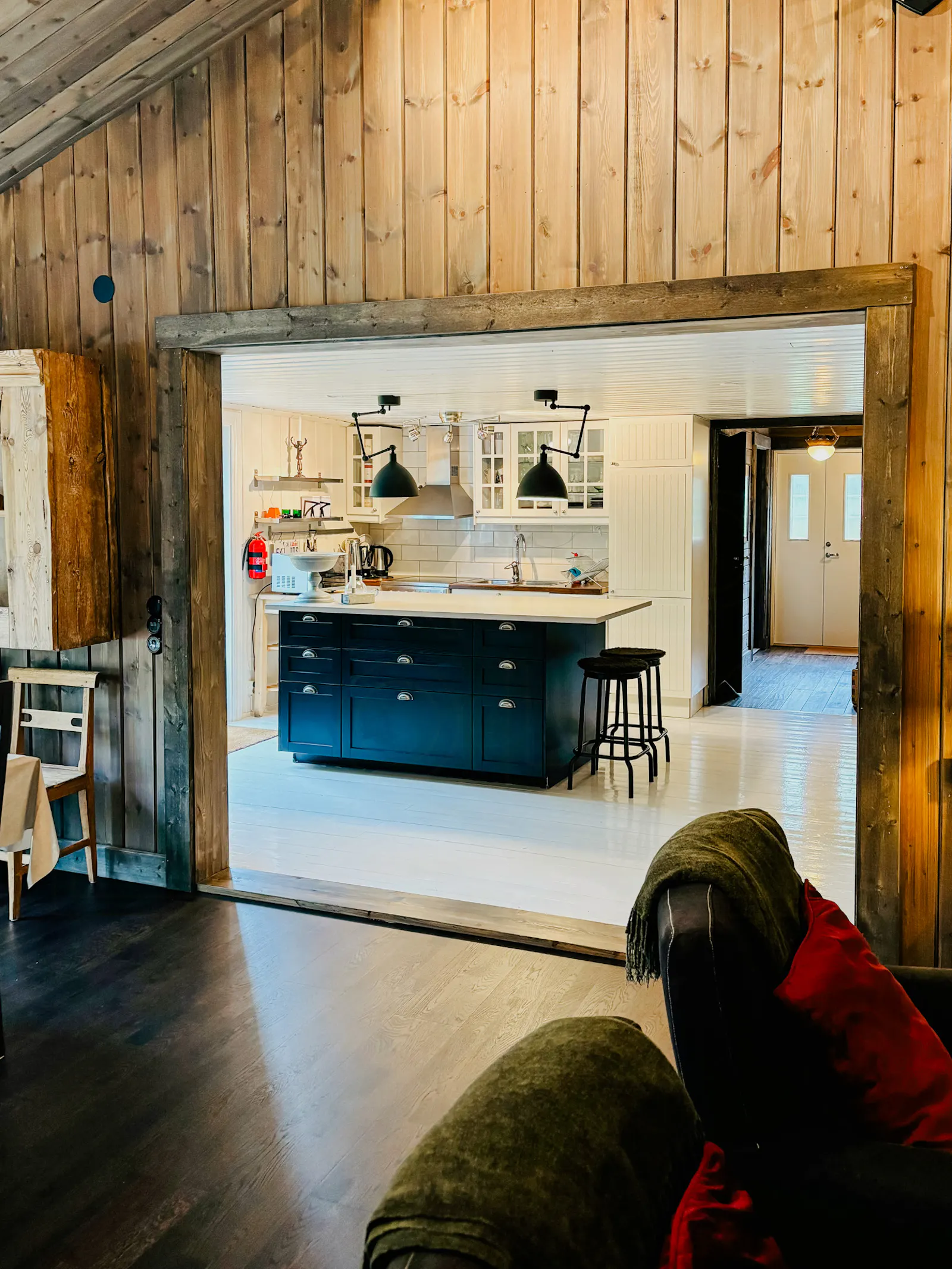 Rymlig fjällstuga bland fjällbjörkar i Vemdalen – bild 2 av 24