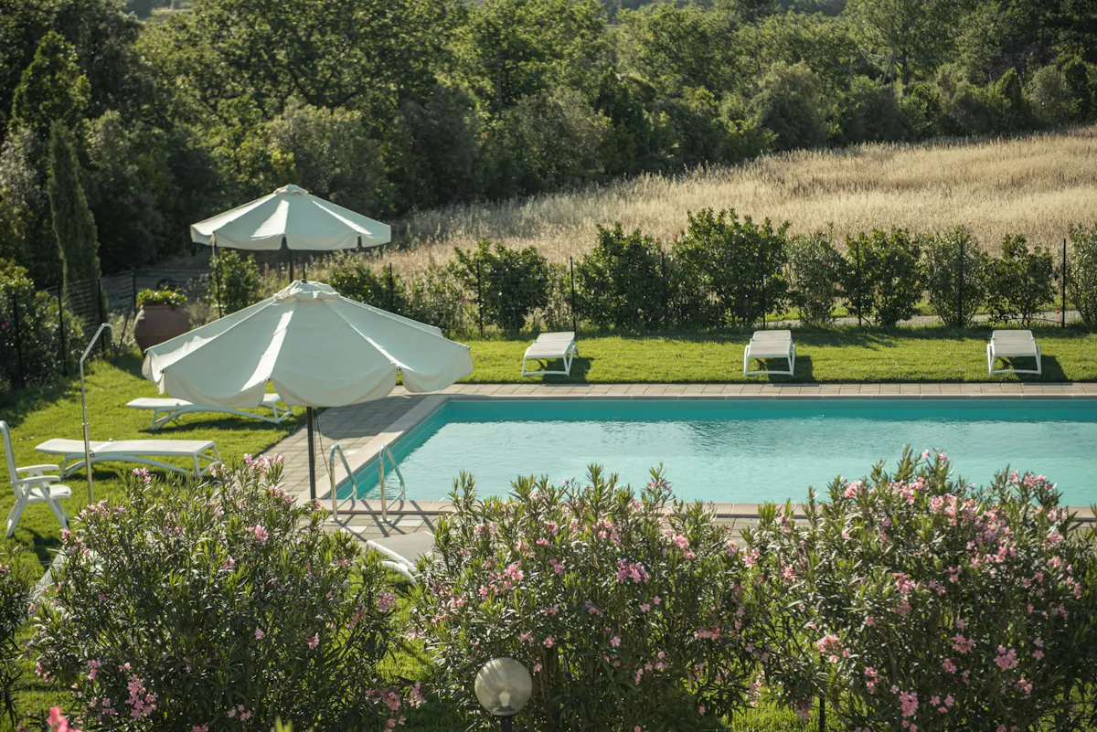 Lejlighed med privat terrasse nær pool i Maremma