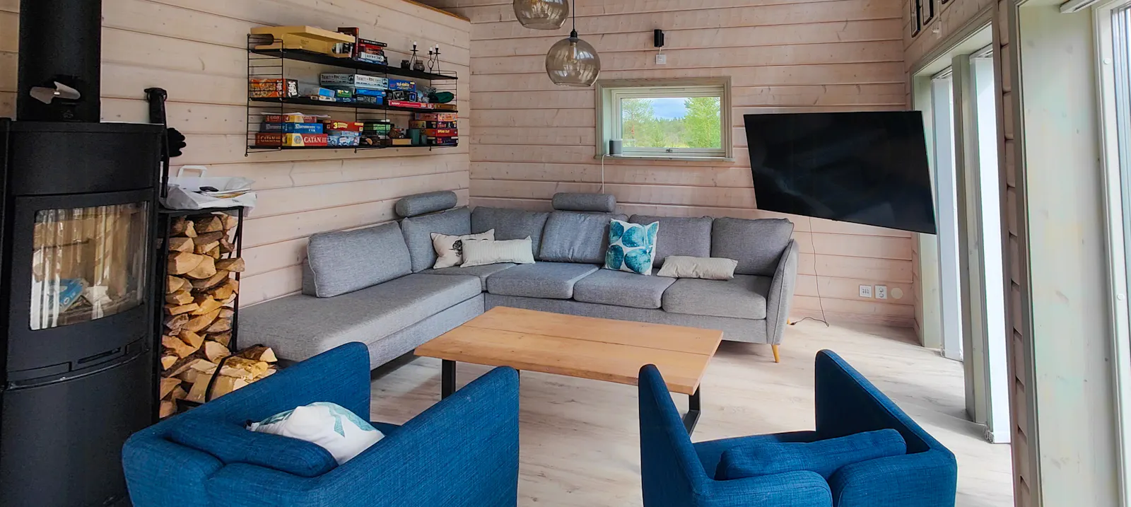 Stort hus med bastu vid nära Vasaloppslängdspåren – bild 5 av 24