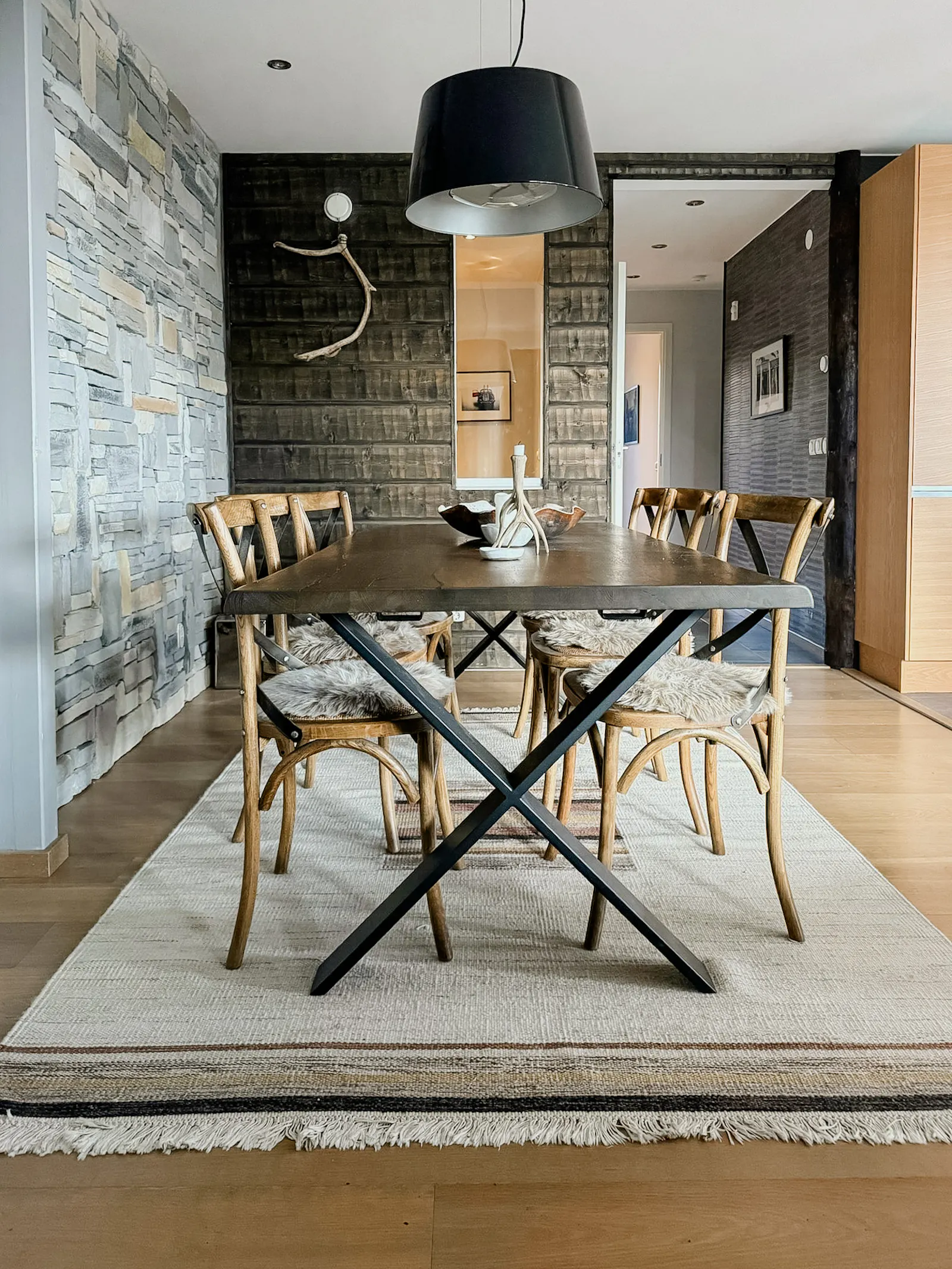 Modern ski lodge med bastu vid Åresjön – bild 9 av 24
