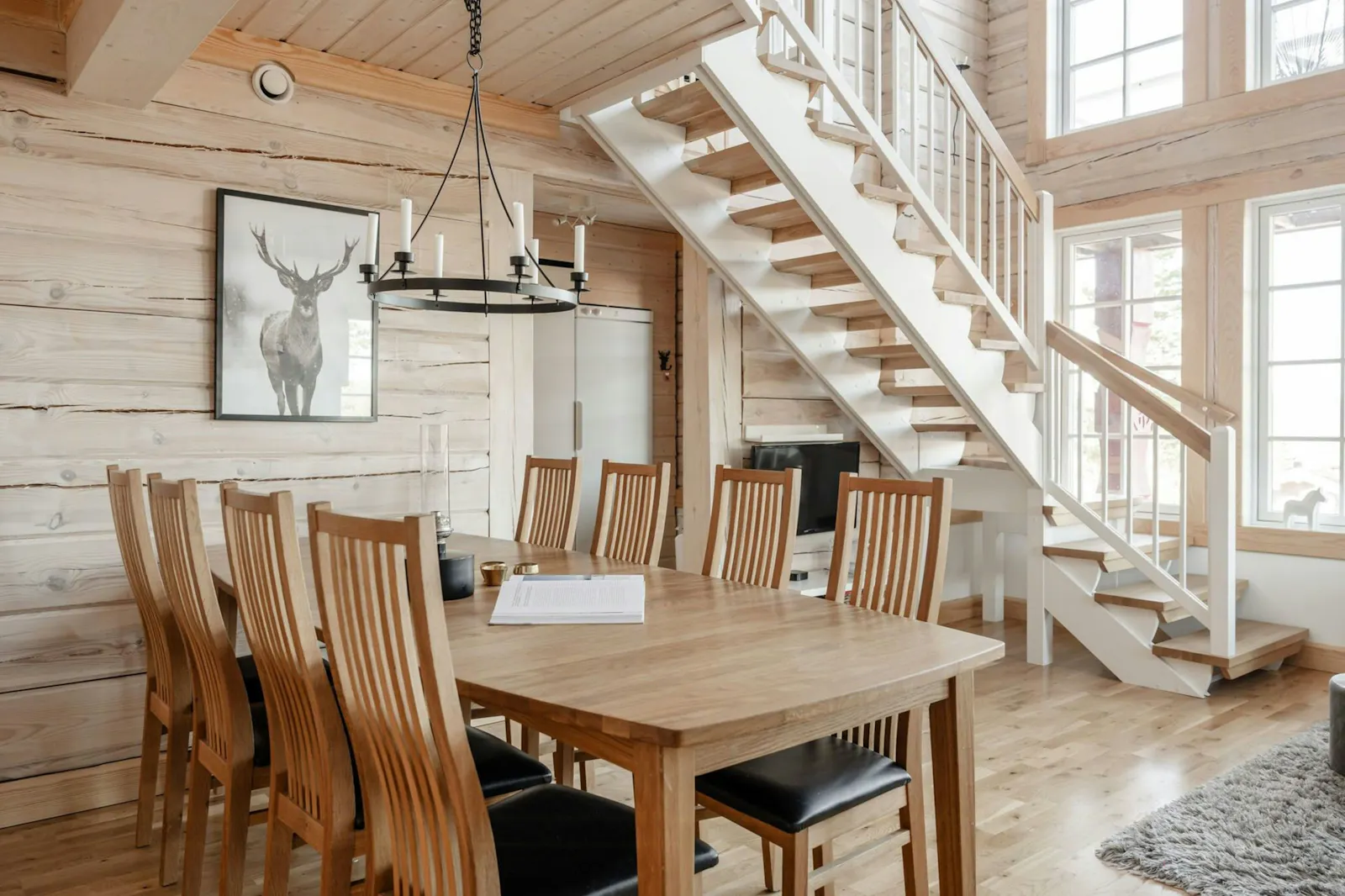 Timmerhus med panoramautsikt i Stöten – bild 9 av 24