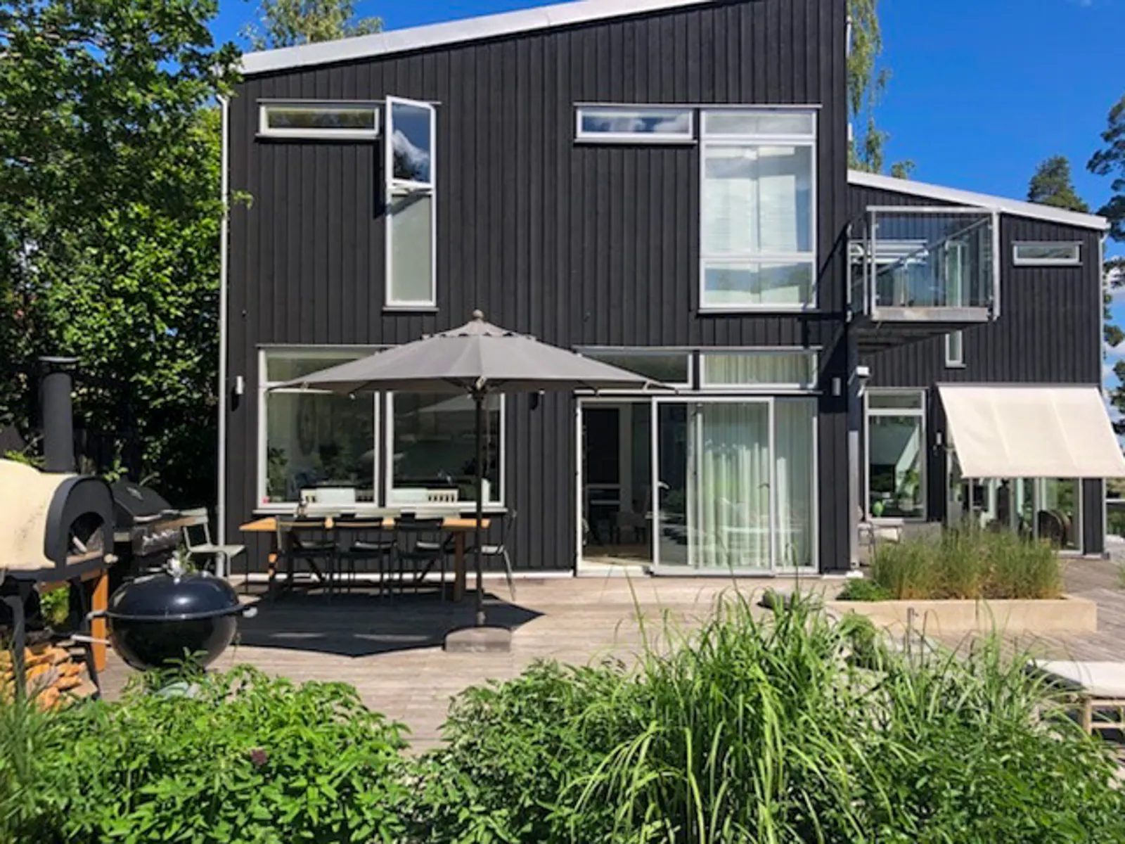Skärgårdsvilla med pool nära Vaxholm – bild 15 av 20