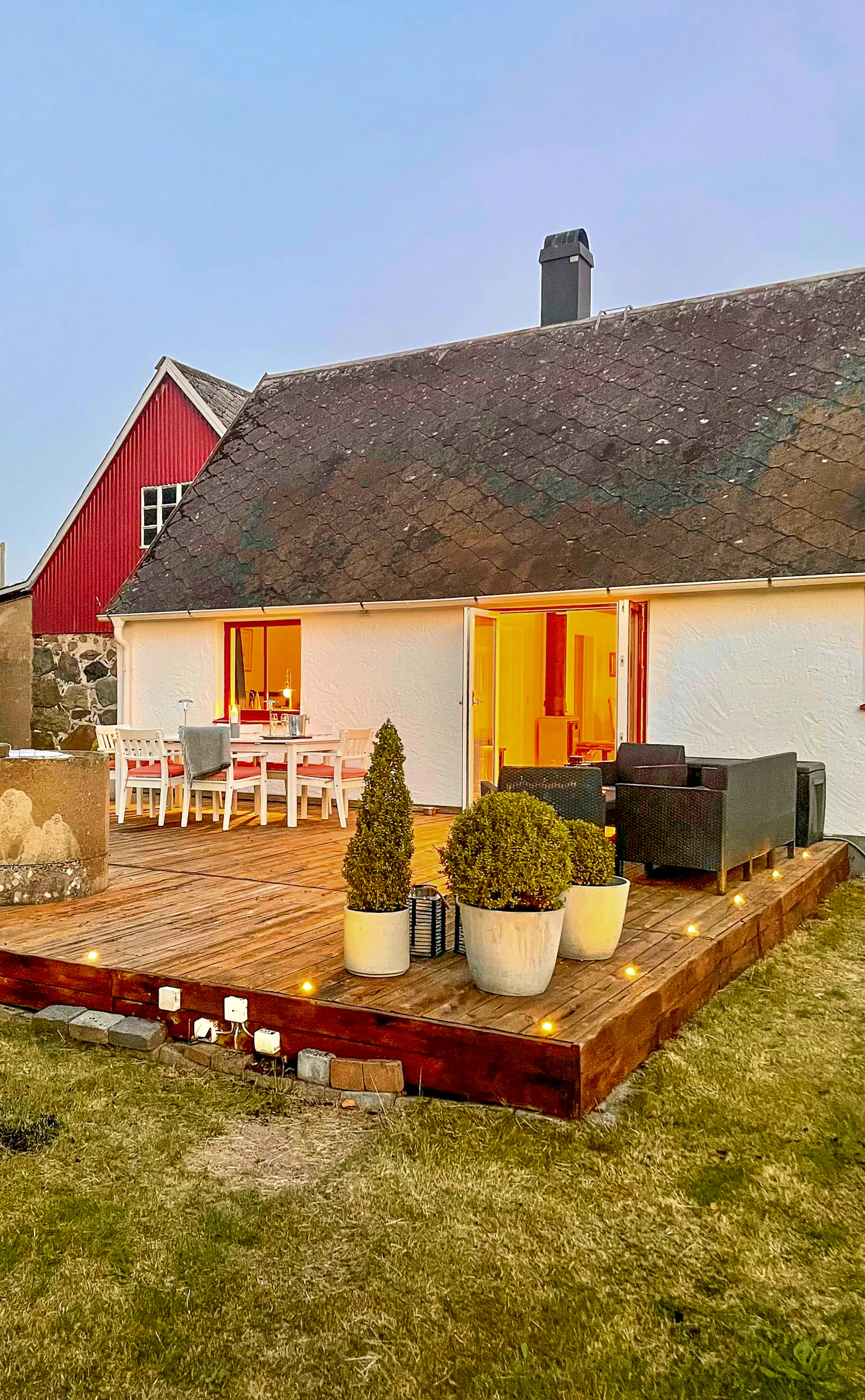Vackert hus på lugn gård nära Vikens hamn – bild 24 av 24