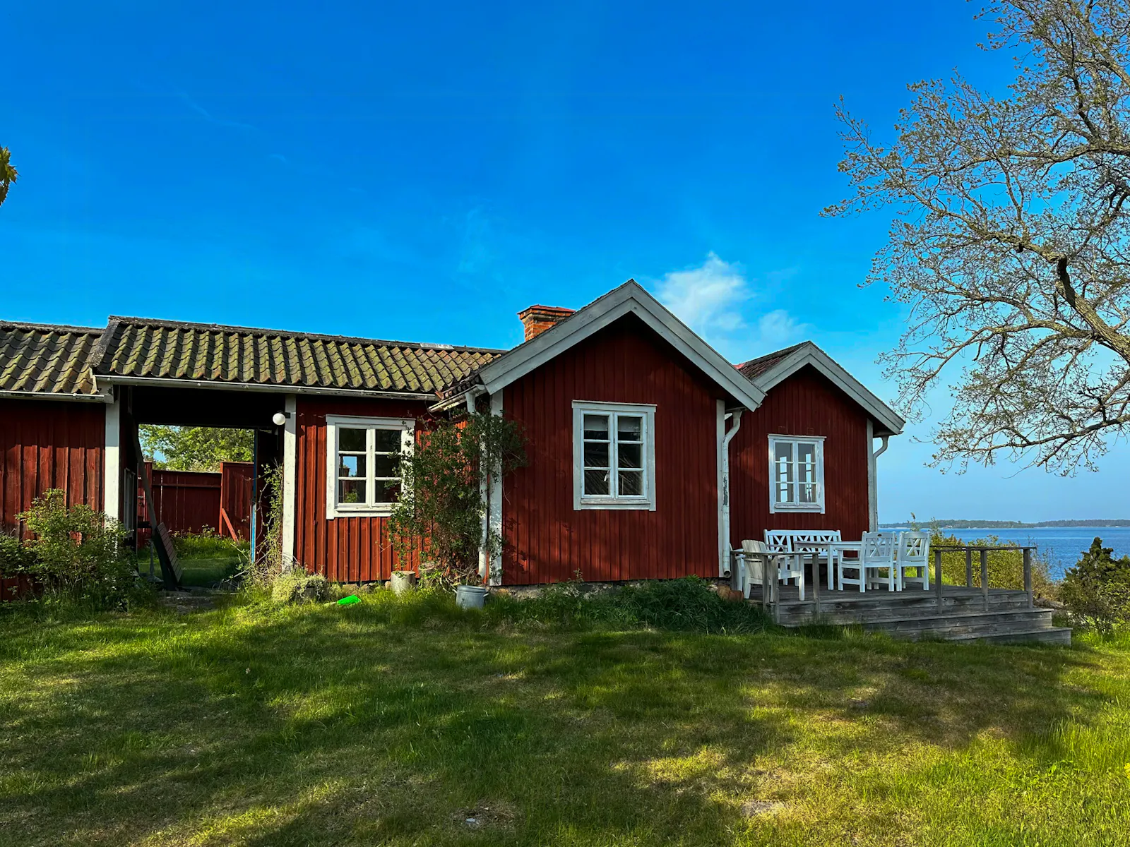 Skärgårdsgård med strand vid Tjocköfjärden – bild 22 av 24