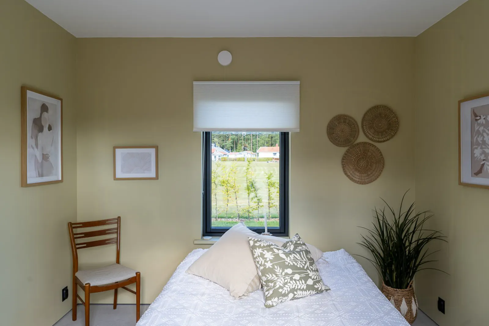 Designad stuga med gästhus vid Mullsjön – bild 24 av 24