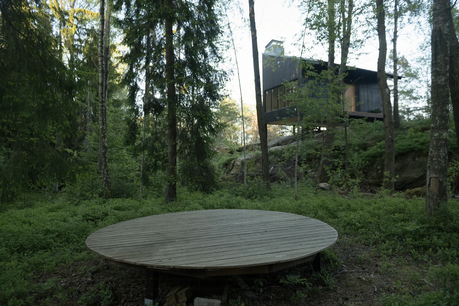 Nybyggd ateljé med naturnära design på Orust – bild 24 av 24