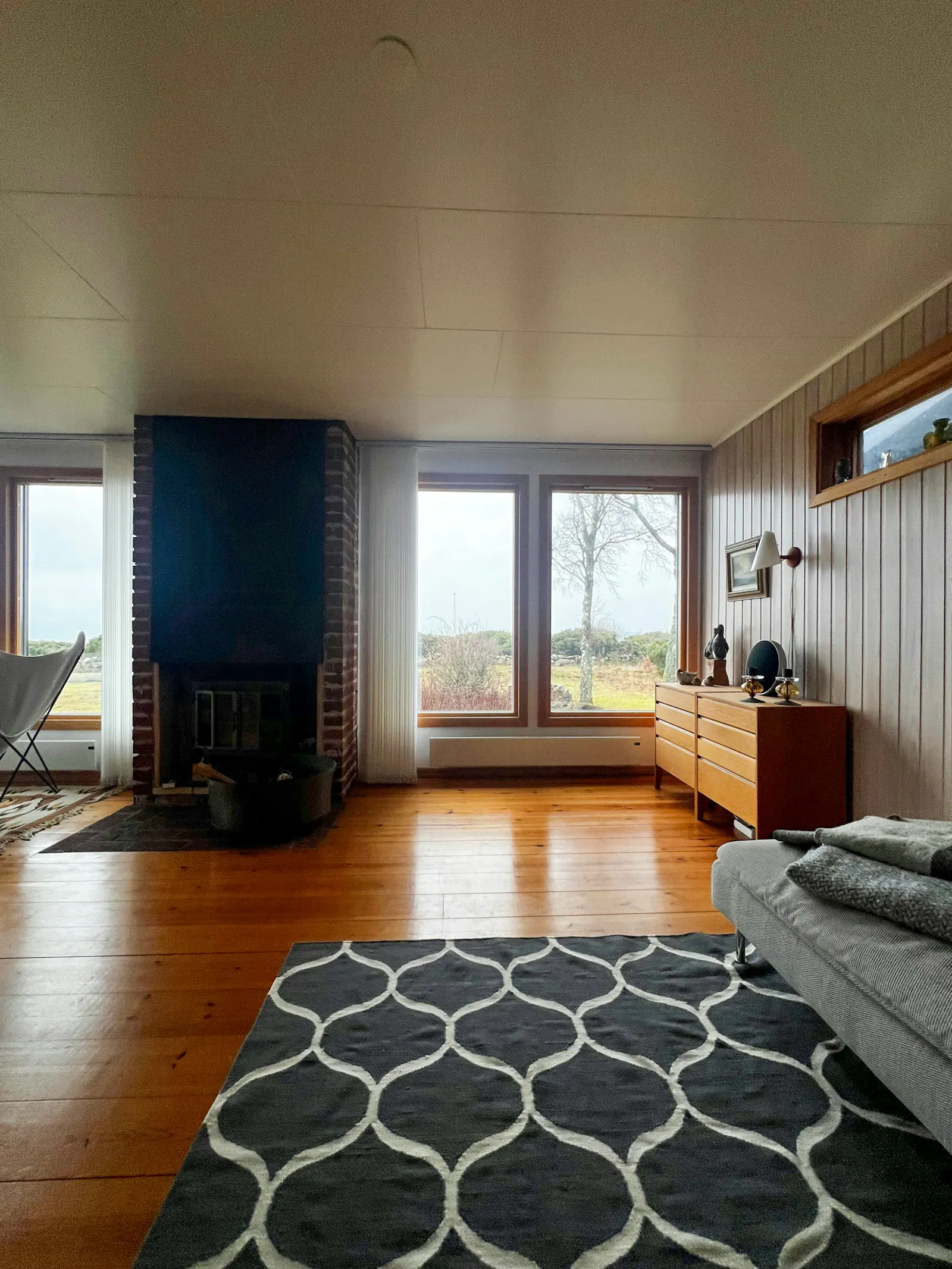 Modern stuga med havsutsikt nära Ugglarpsstrand – bild 7 av 21